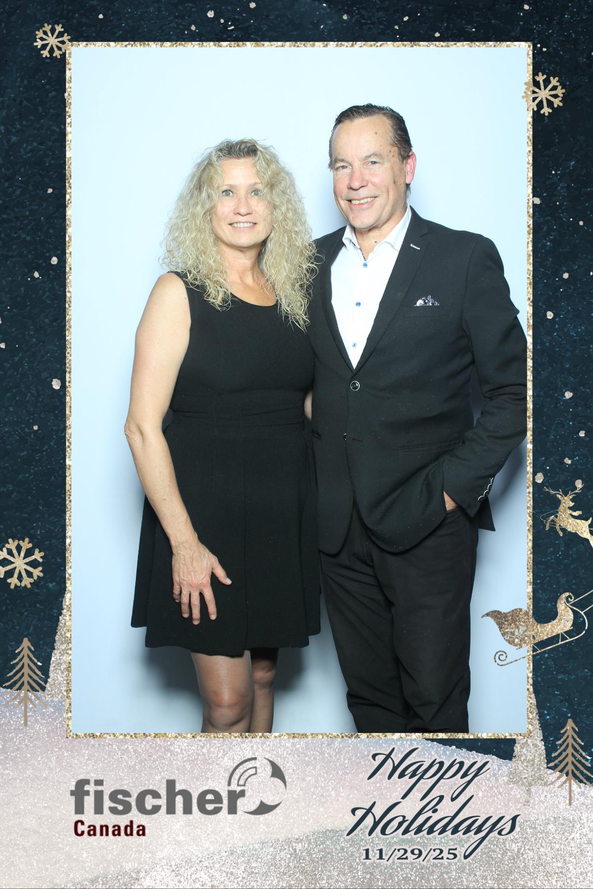 fischer Canada Holiday Party | View more photos from the event at gallery.myselfiemirror.ca/u/romanmyselfiemirrorca/fischer-Canada-Holiday-Party-0