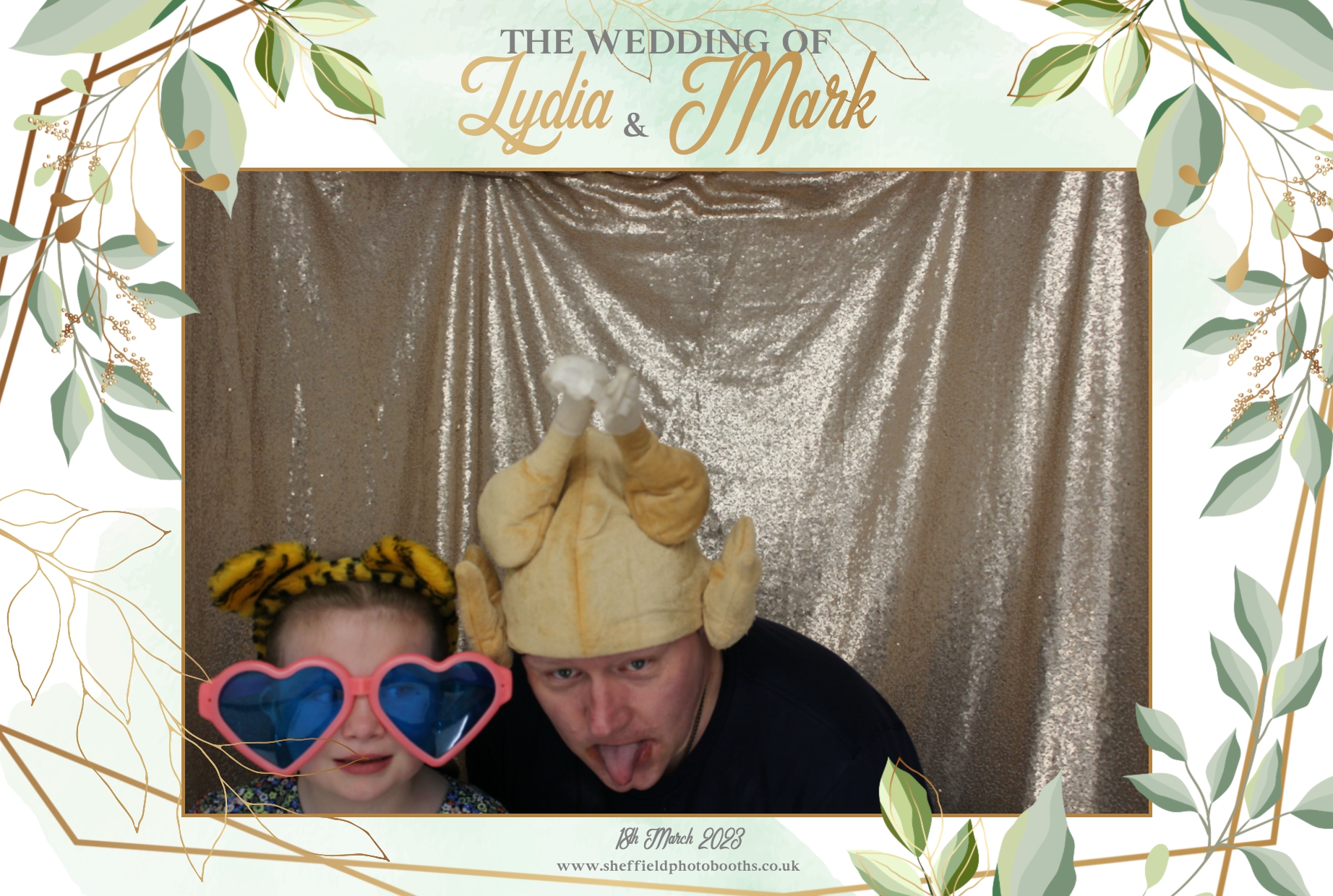 Lydia & Mark's Wedding | View more photos from the event at gallery.4frontevents.co.uk/u/sheffieldphotobooths/Lydia-Marks-Wedding