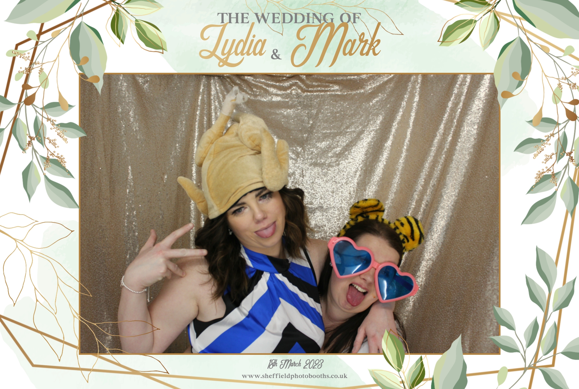 Lydia & Mark's Wedding | View more photos from the event at gallery.4frontevents.co.uk/u/sheffieldphotobooths/Lydia-Marks-Wedding