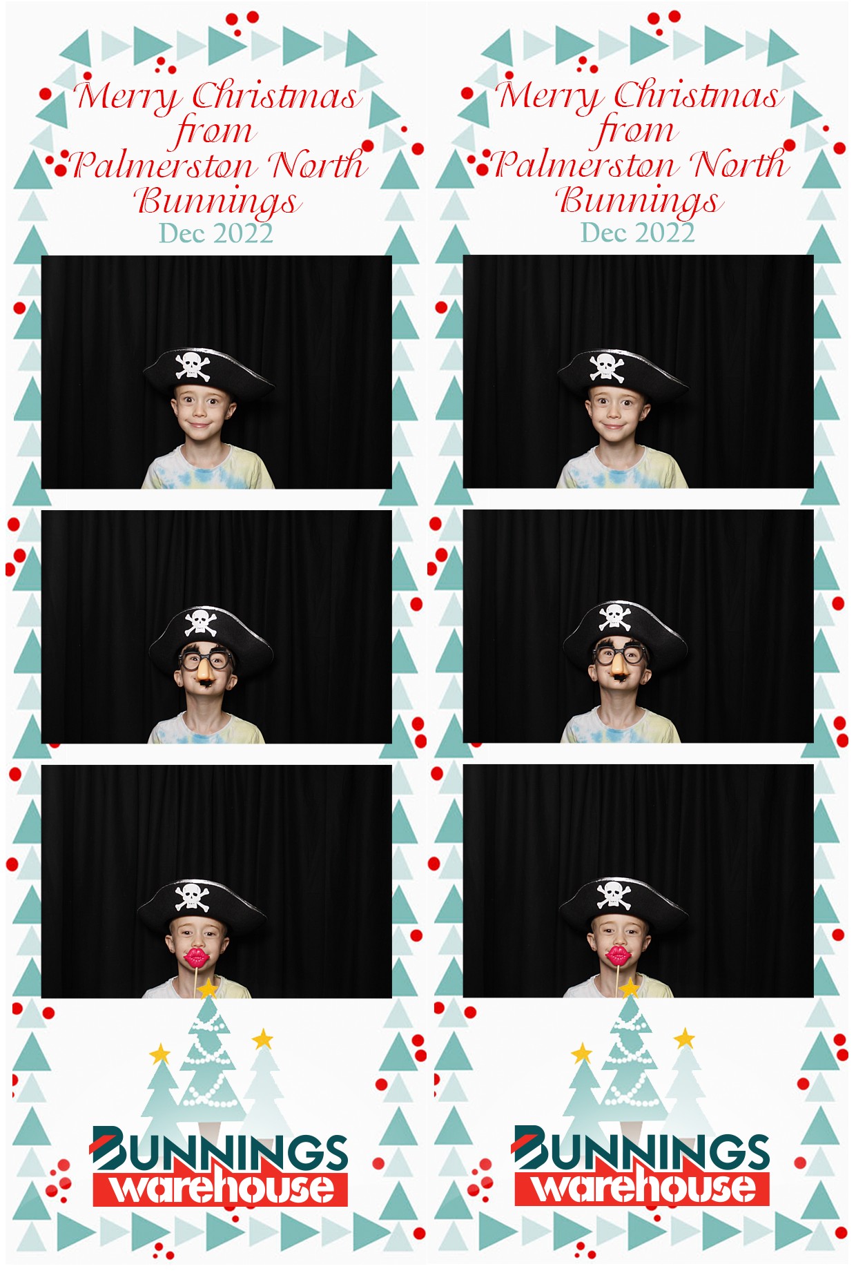 A Bunnings Christmas - Palmerston North, Christmas Eve | View more photos from the event at wgtngallery.classicphotobooths.co.nz/u/wgtncpbgallery/A-Bunnings-Christmas-Palmerston-North-Christmas-Eve
