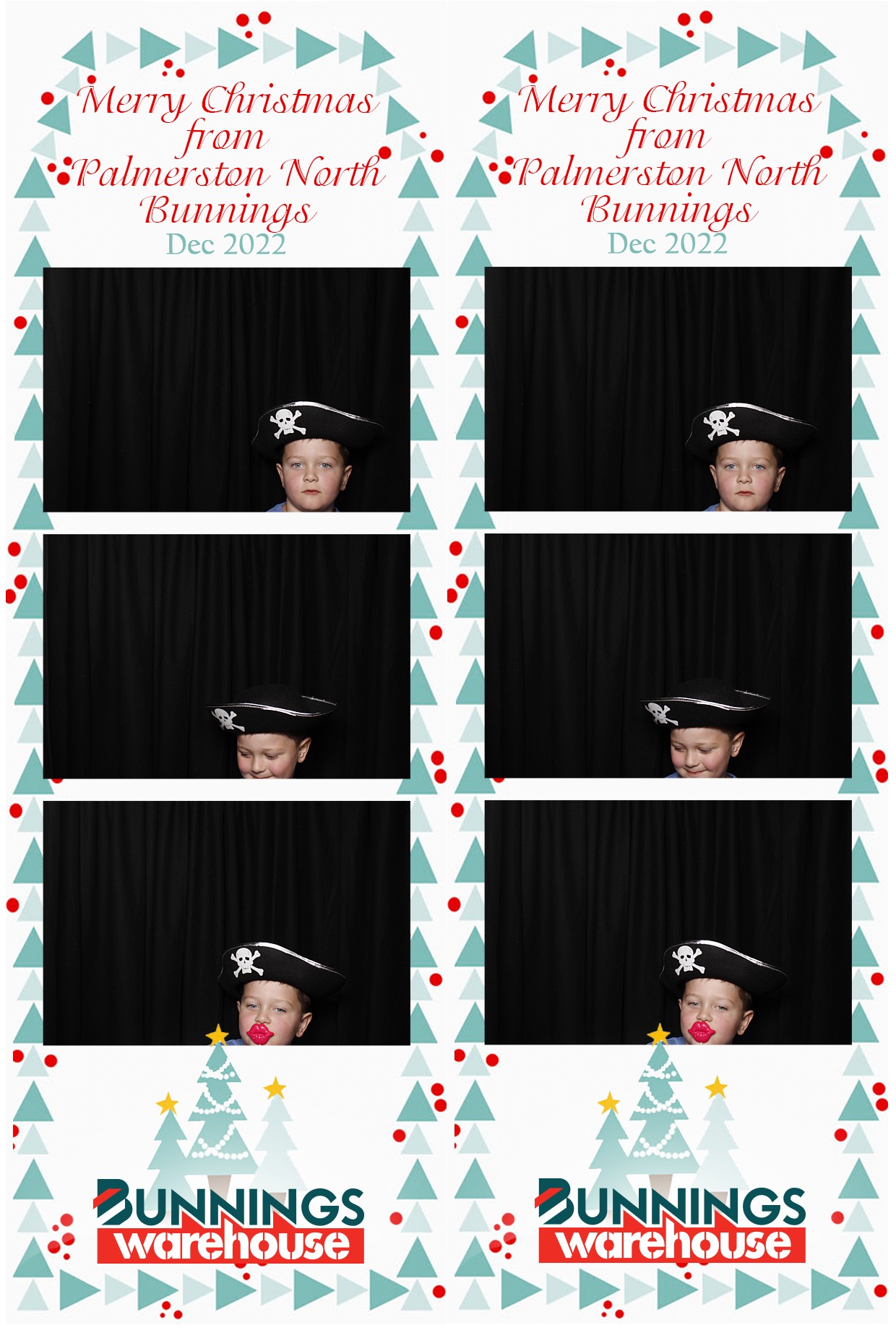 A Bunnings Christmas - Palmerston North, Christmas Eve | View more photos from the event at wgtngallery.classicphotobooths.co.nz/u/wgtncpbgallery/A-Bunnings-Christmas-Palmerston-North-Christmas-Eve