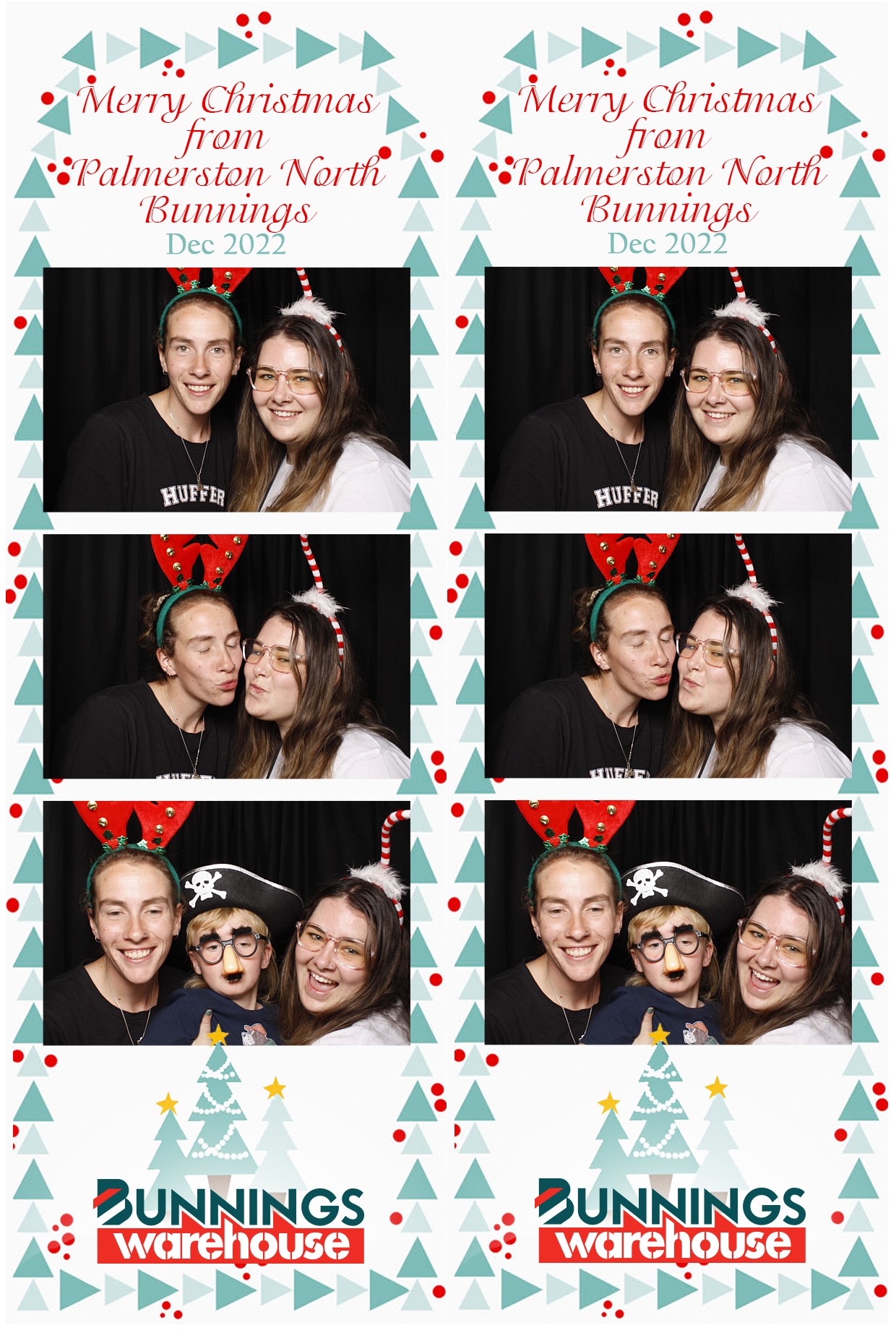A Bunnings Christmas - Palmerston North, Christmas Eve | View more photos from the event at wgtngallery.classicphotobooths.co.nz/u/wgtncpbgallery/A-Bunnings-Christmas-Palmerston-North-Christmas-Eve