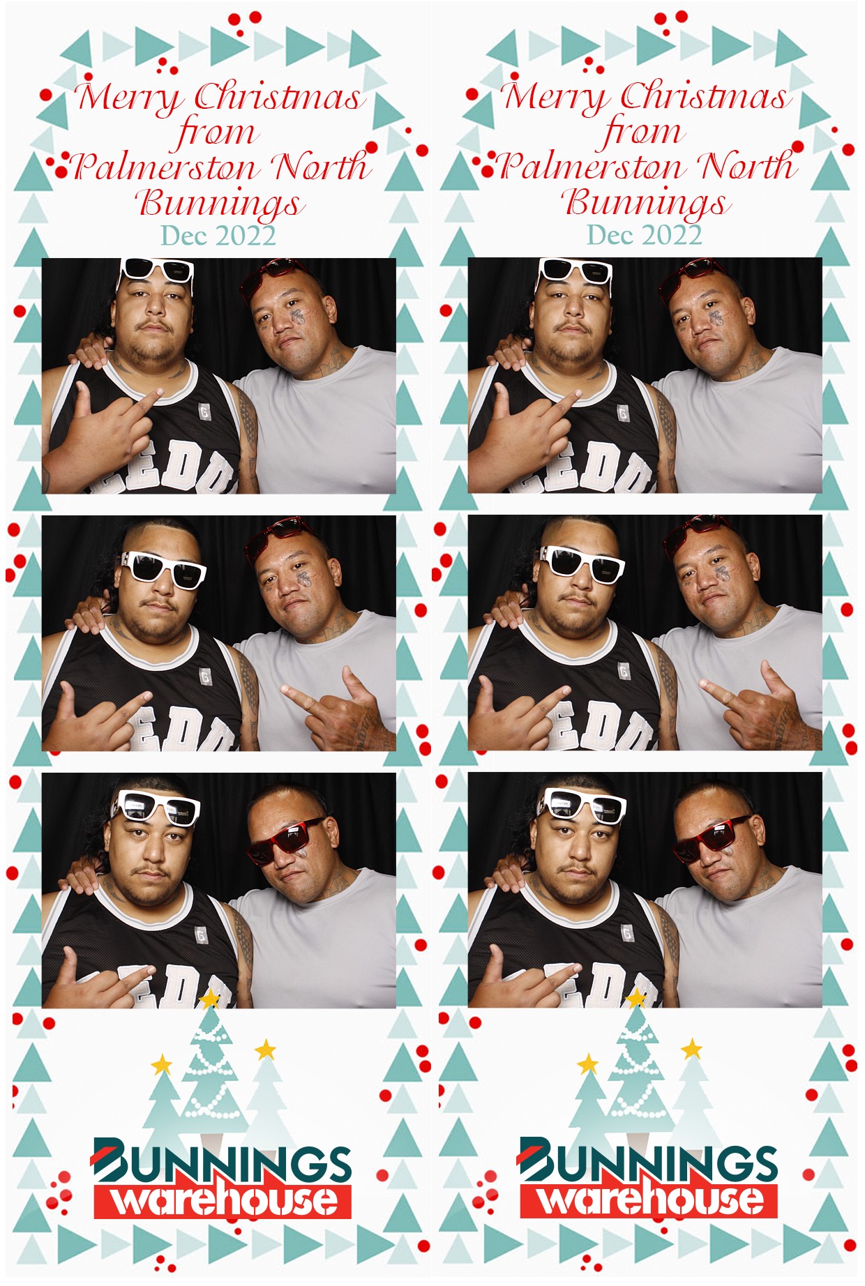 A Bunnings Christmas - Palmerston North, Christmas Eve | View more photos from the event at wgtngallery.classicphotobooths.co.nz/u/wgtncpbgallery/A-Bunnings-Christmas-Palmerston-North-Christmas-Eve