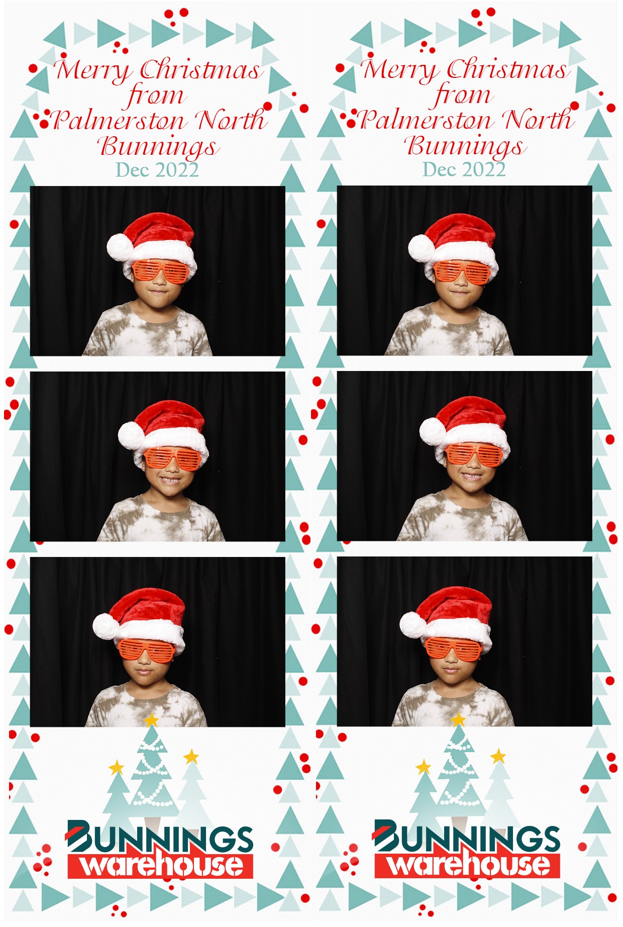 A Bunnings Christmas - Palmerston North, Christmas Eve | View more photos from the event at wgtngallery.classicphotobooths.co.nz/u/wgtncpbgallery/A-Bunnings-Christmas-Palmerston-North-Christmas-Eve