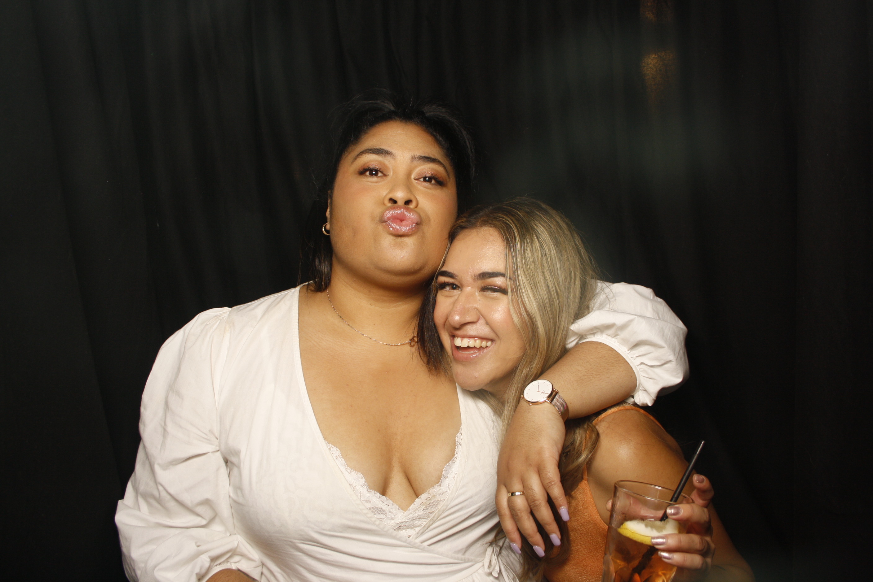 A Christmas (21st) Party 2022 | View more photos from the event at wgtngallery.classicphotobooths.co.nz/u/wgtncpbgallery/A-Christmas-21st-Party-2022