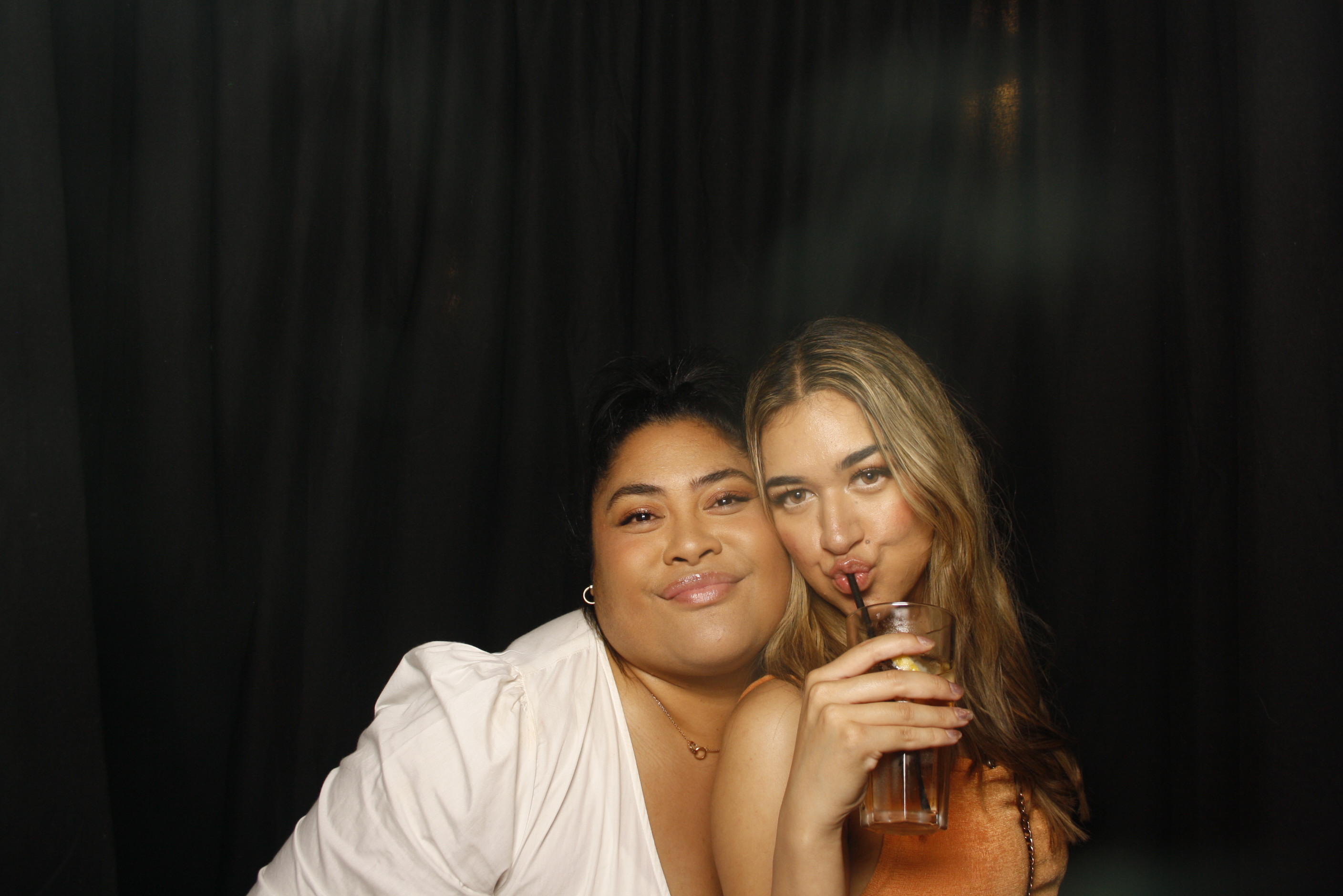 A Christmas (21st) Party 2022 | View more photos from the event at wgtngallery.classicphotobooths.co.nz/u/wgtncpbgallery/A-Christmas-21st-Party-2022