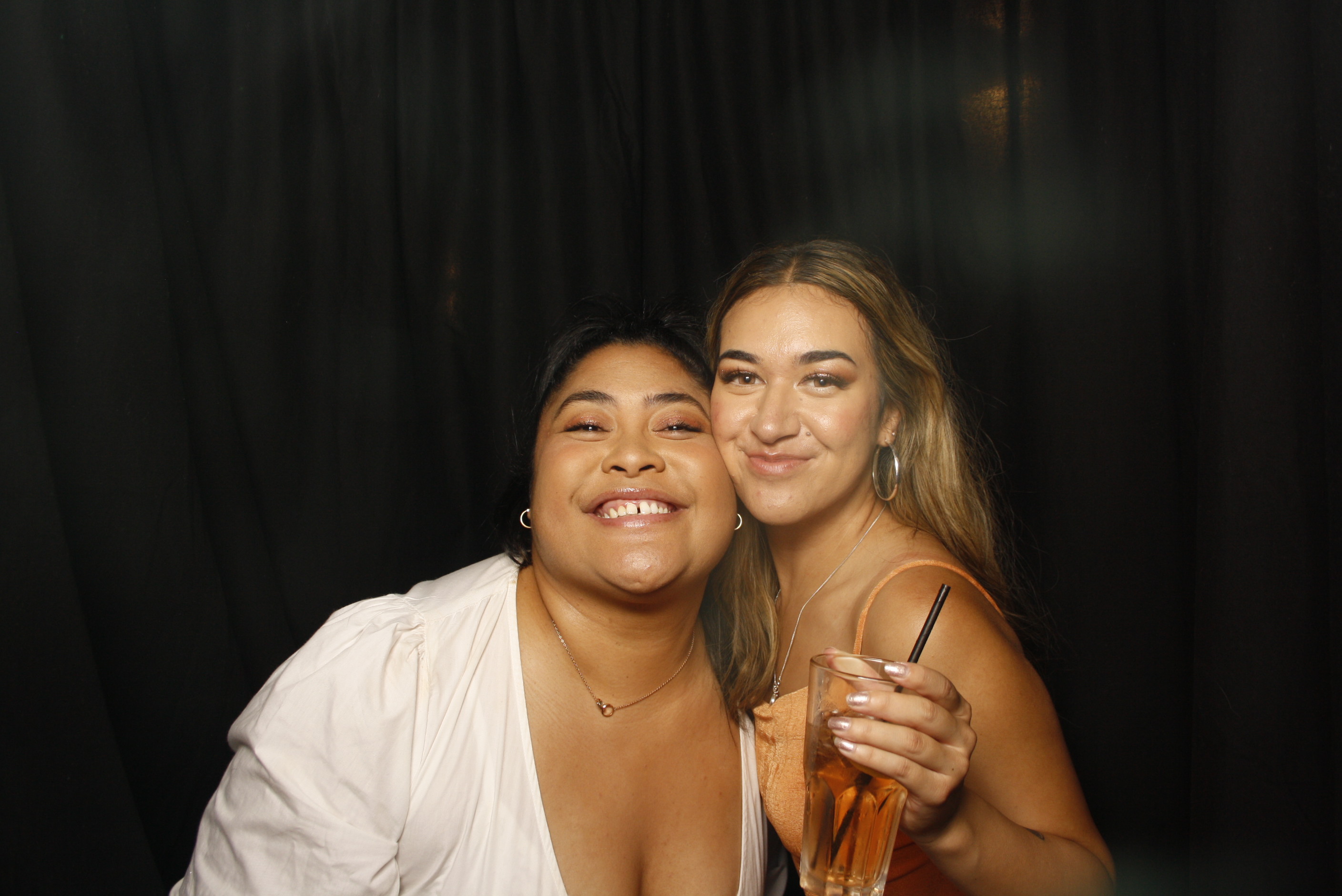 A Christmas (21st) Party 2022 | View more photos from the event at wgtngallery.classicphotobooths.co.nz/u/wgtncpbgallery/A-Christmas-21st-Party-2022