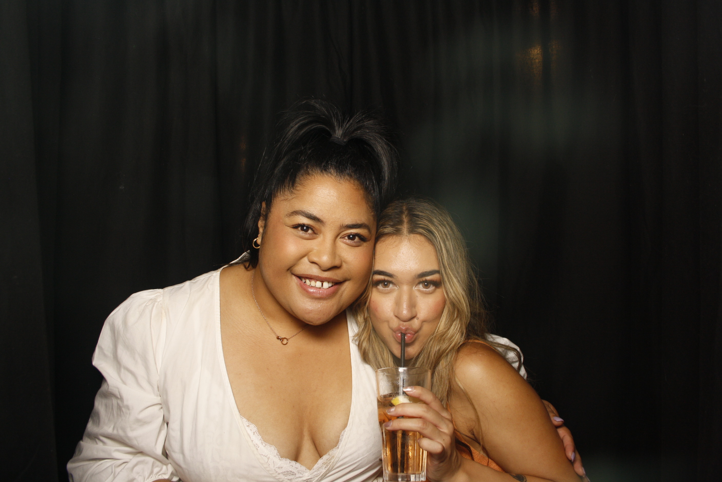 A Christmas (21st) Party 2022 | View more photos from the event at wgtngallery.classicphotobooths.co.nz/u/wgtncpbgallery/A-Christmas-21st-Party-2022