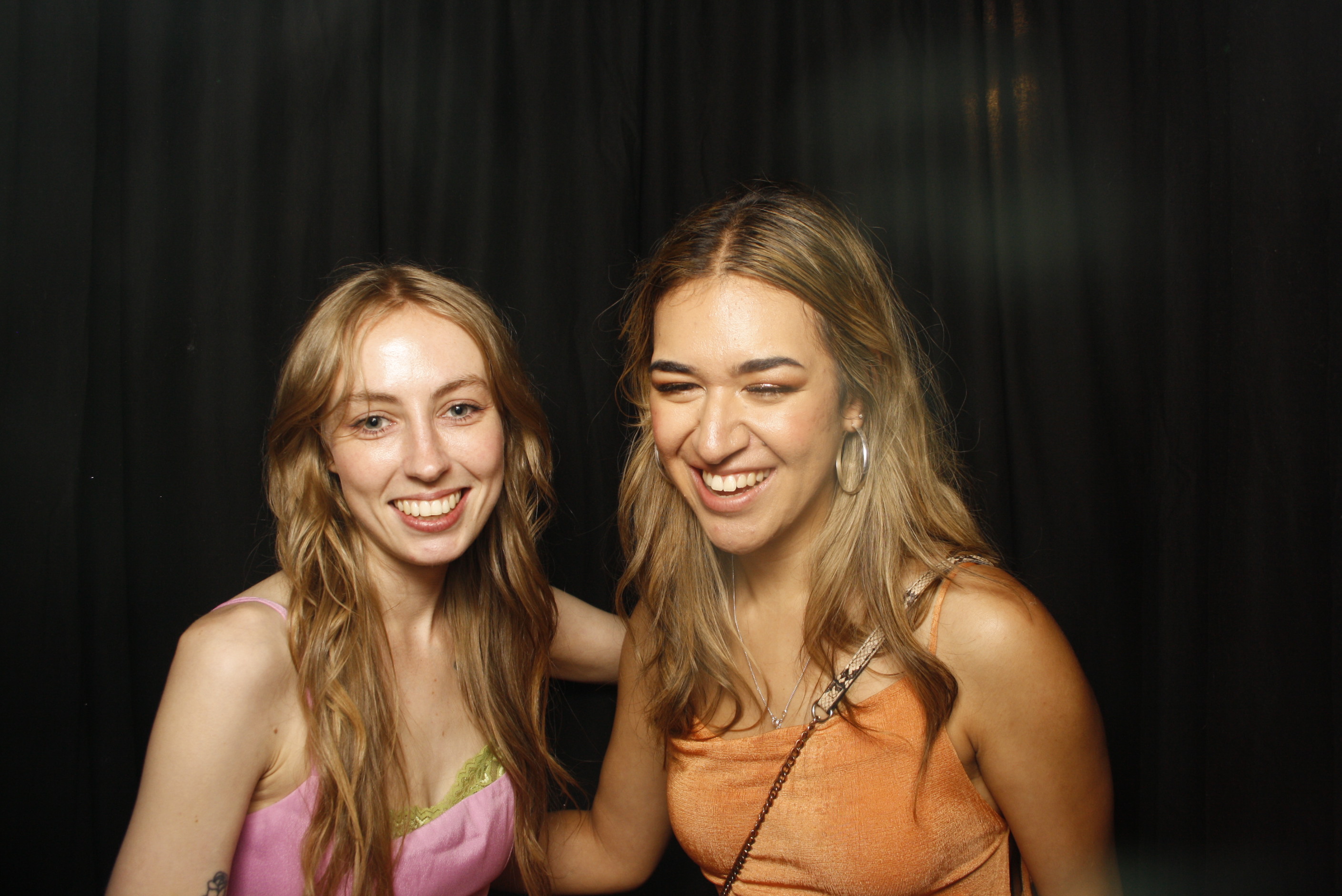 A Christmas (21st) Party 2022 | View more photos from the event at wgtngallery.classicphotobooths.co.nz/u/wgtncpbgallery/A-Christmas-21st-Party-2022