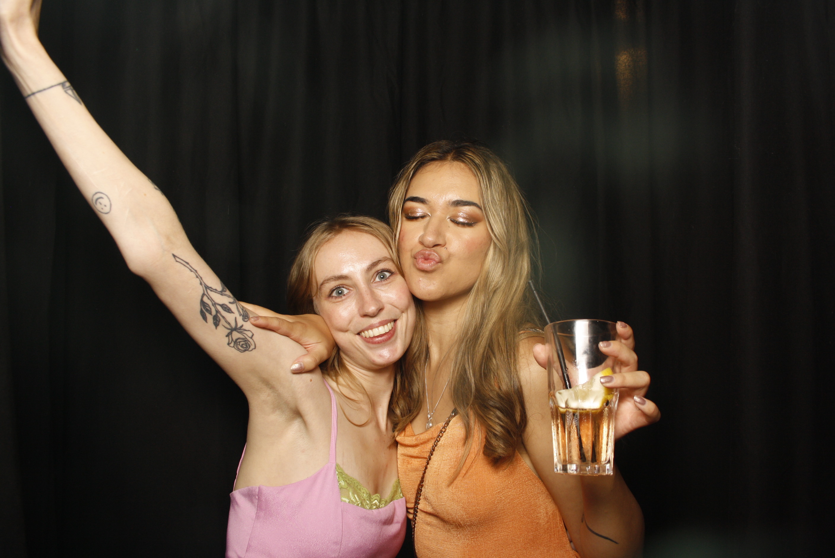 A Christmas (21st) Party 2022 | View more photos from the event at wgtngallery.classicphotobooths.co.nz/u/wgtncpbgallery/A-Christmas-21st-Party-2022