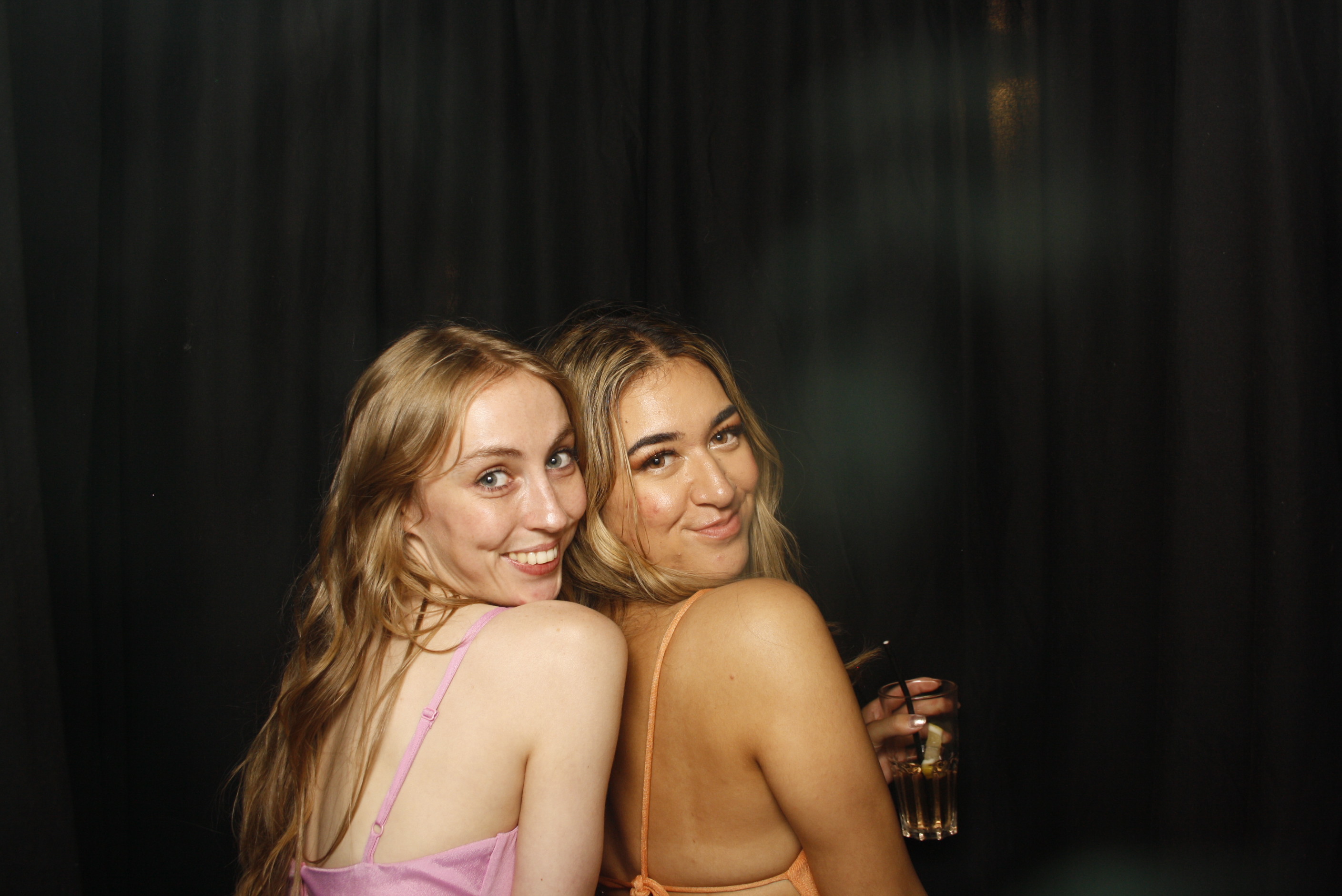 A Christmas (21st) Party 2022 | View more photos from the event at wgtngallery.classicphotobooths.co.nz/u/wgtncpbgallery/A-Christmas-21st-Party-2022