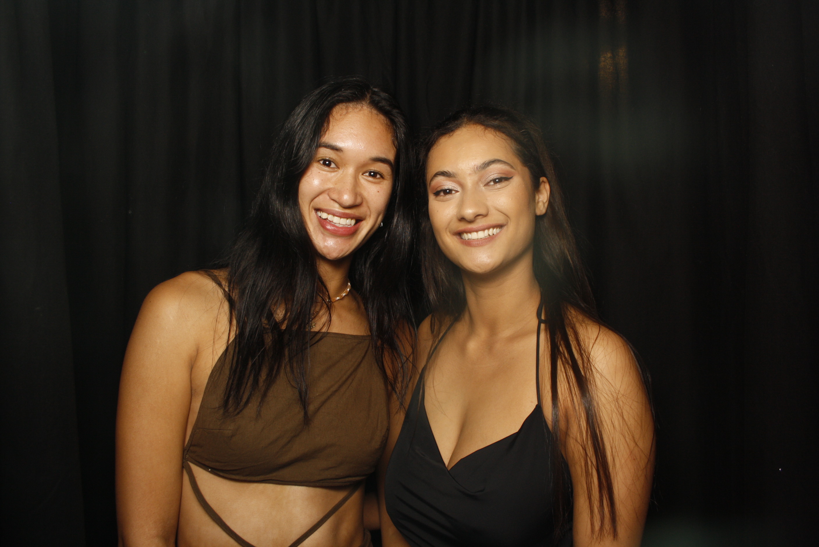 A Christmas (21st) Party 2022 | View more photos from the event at wgtngallery.classicphotobooths.co.nz/u/wgtncpbgallery/A-Christmas-21st-Party-2022