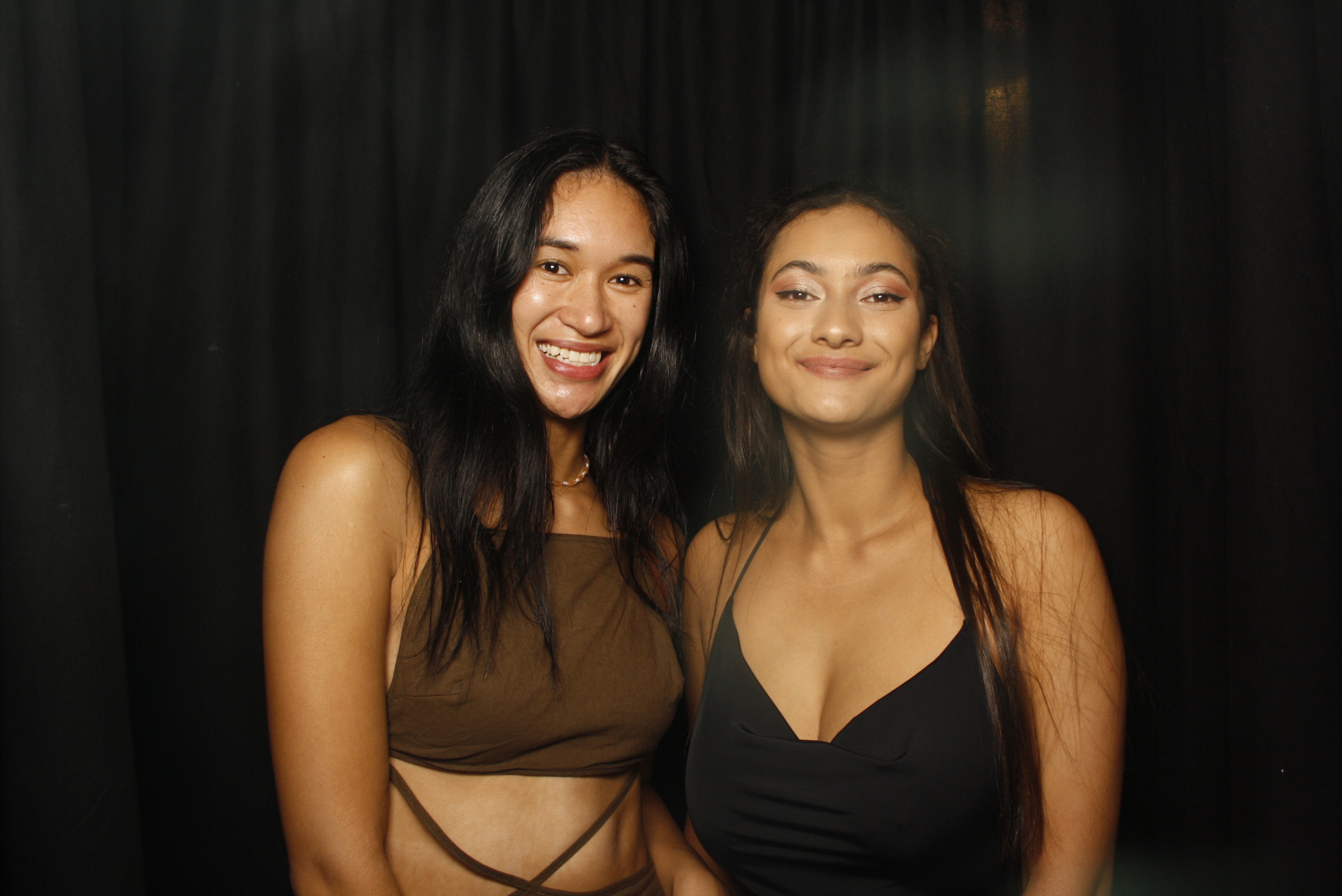 A Christmas (21st) Party 2022 | View more photos from the event at wgtngallery.classicphotobooths.co.nz/u/wgtncpbgallery/A-Christmas-21st-Party-2022