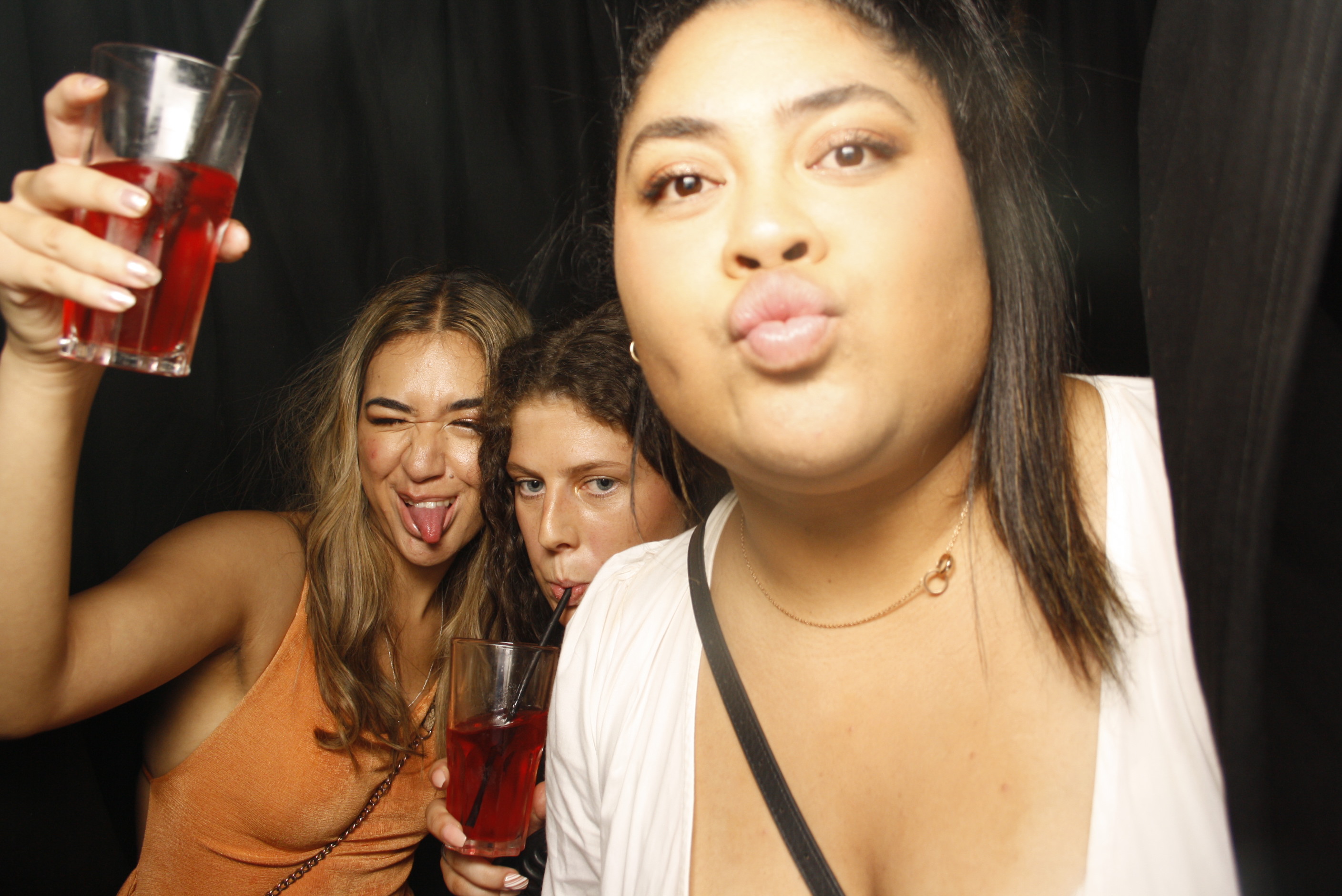 A Christmas (21st) Party 2022 | View more photos from the event at wgtngallery.classicphotobooths.co.nz/u/wgtncpbgallery/A-Christmas-21st-Party-2022