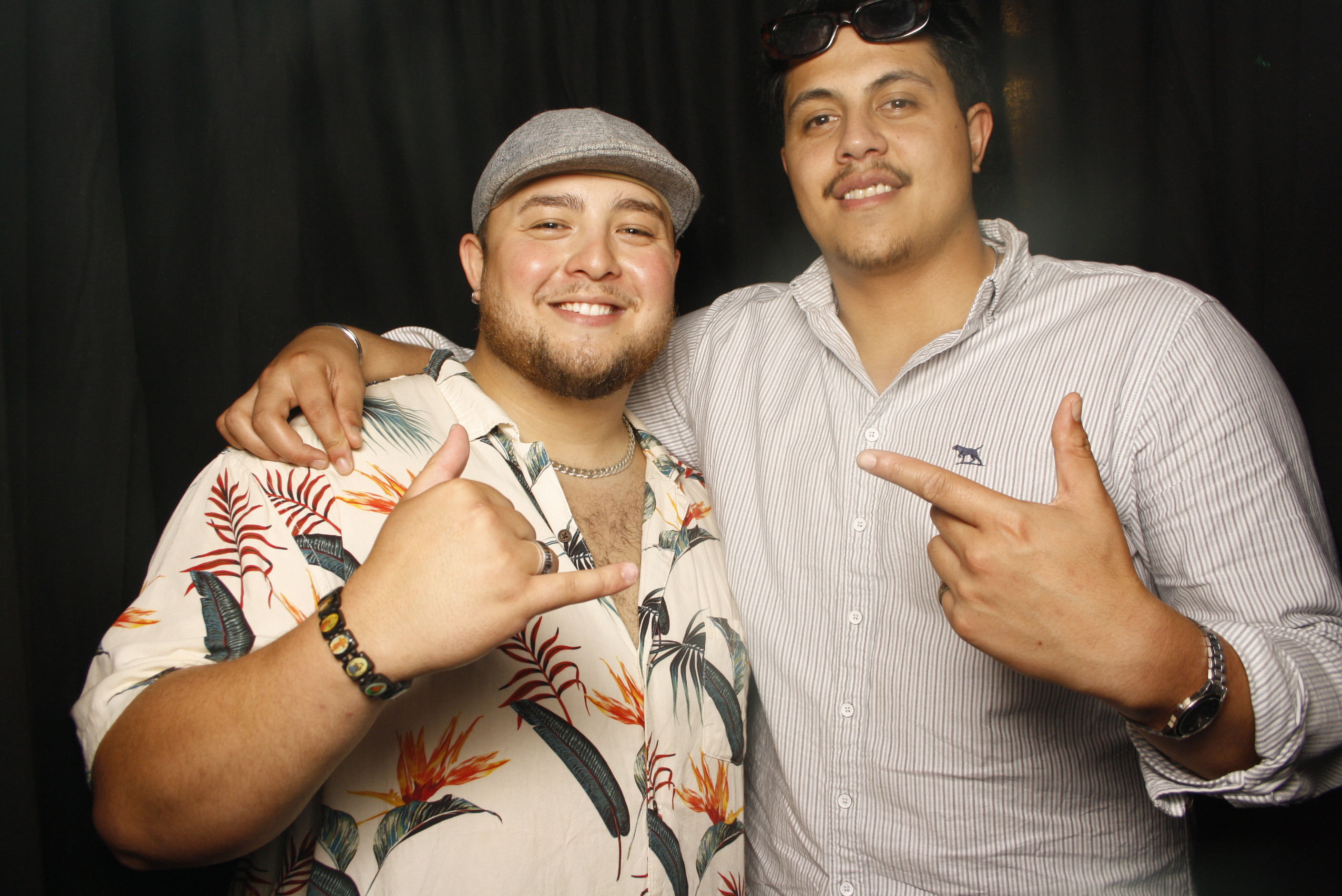 A Christmas (21st) Party 2022 | View more photos from the event at wgtngallery.classicphotobooths.co.nz/u/wgtncpbgallery/A-Christmas-21st-Party-2022