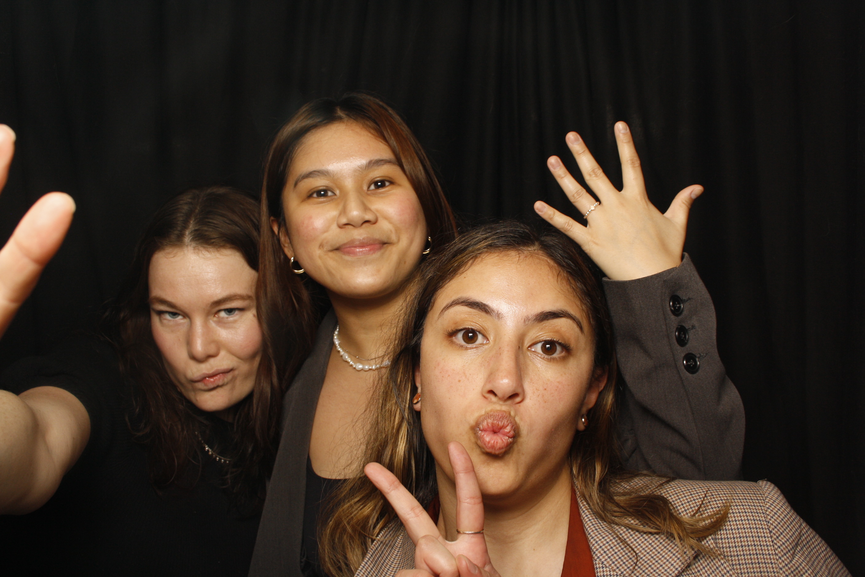 Accenture Ball - 2022 | View more photos from the event at wgtngallery.classicphotobooths.co.nz/u/wgtncpbgallery/Accenture-Ball-2022