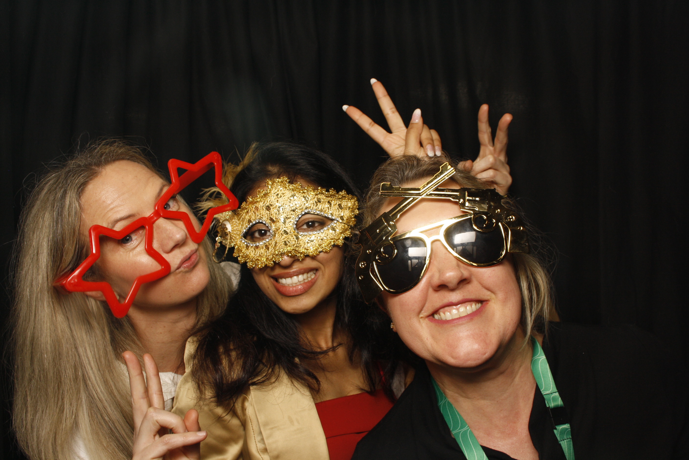 Accenture Ball - 2022 | View more photos from the event at wgtngallery.classicphotobooths.co.nz/u/wgtncpbgallery/Accenture-Ball-2022