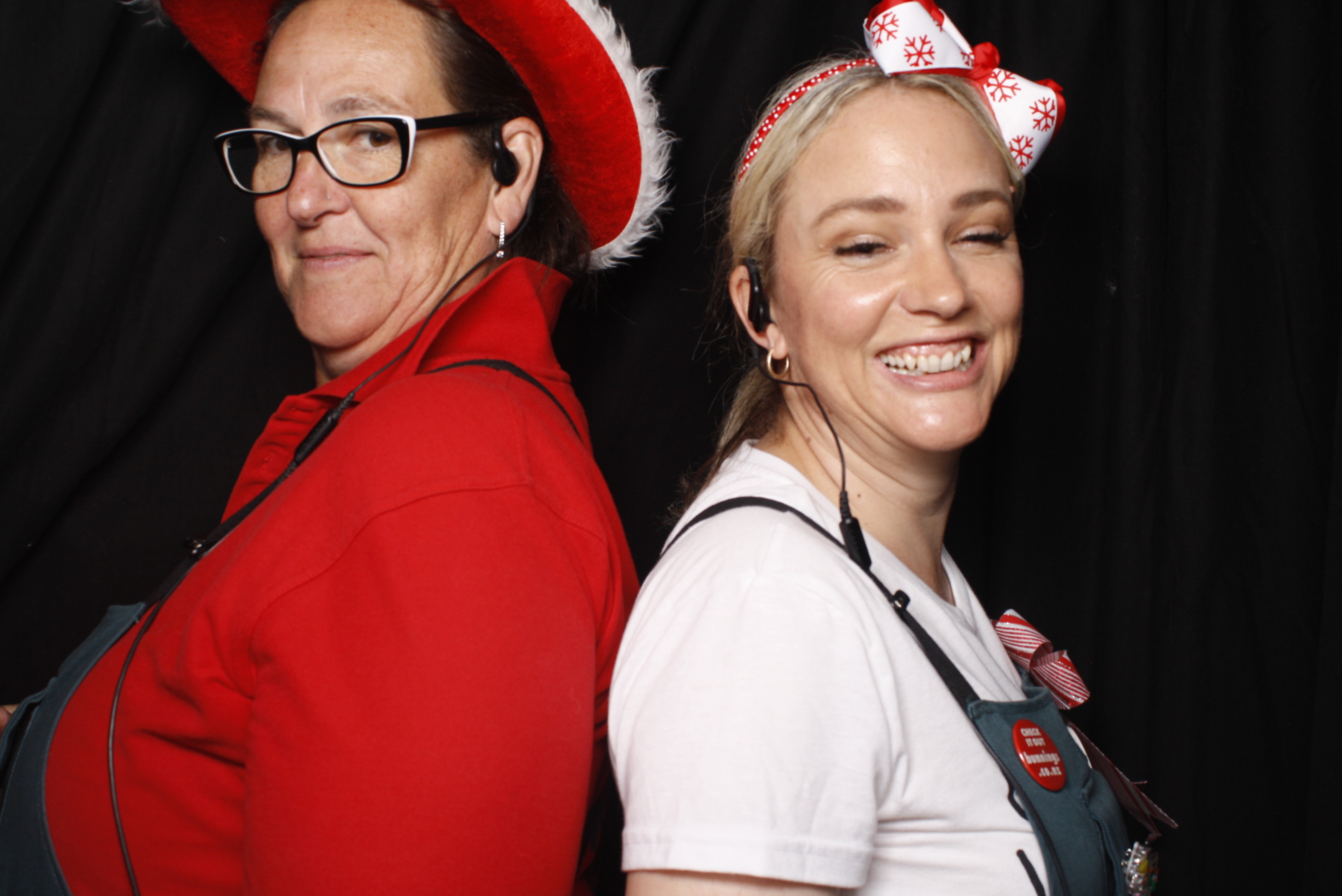 Bunnings - Palmerston North: 17 Dec 2022 | View more photos from the event at wgtngallery.classicphotobooths.co.nz/u/wgtncpbgallery/Bunnings-Palmerston-North-17-Dec-2022