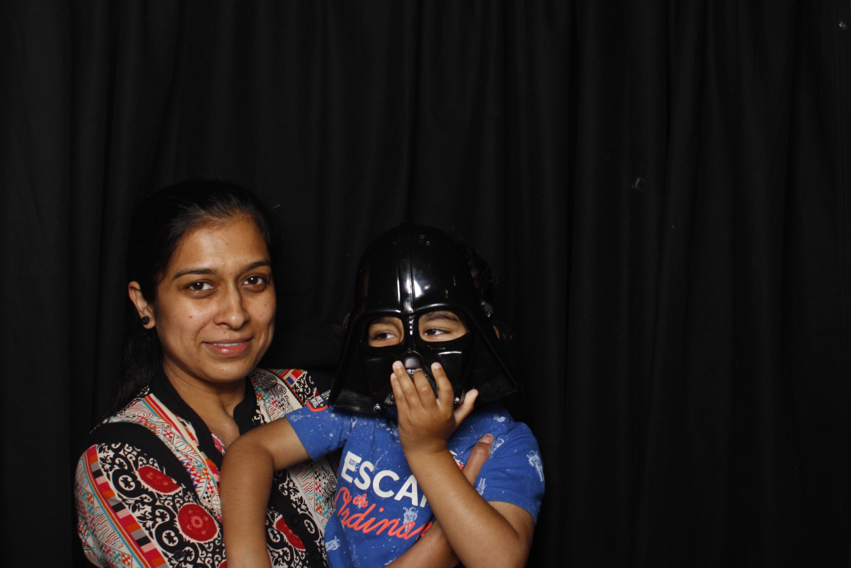 Bunnings - Palmerston North: 17 Dec 2022 | View more photos from the event at wgtngallery.classicphotobooths.co.nz/u/wgtncpbgallery/Bunnings-Palmerston-North-17-Dec-2022