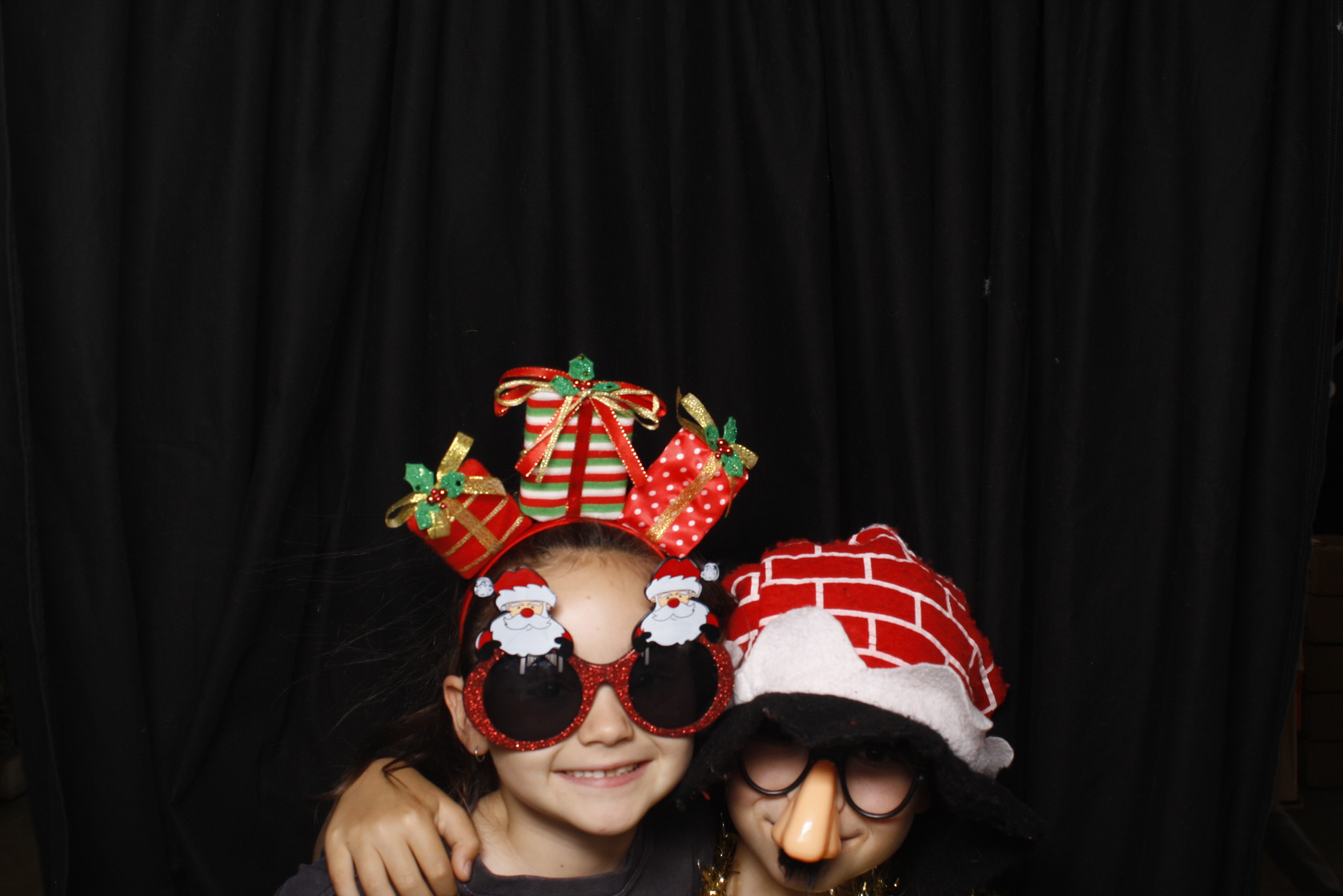 Bunnings - Palmerston North: 17 Dec 2022 | View more photos from the event at wgtngallery.classicphotobooths.co.nz/u/wgtncpbgallery/Bunnings-Palmerston-North-17-Dec-2022