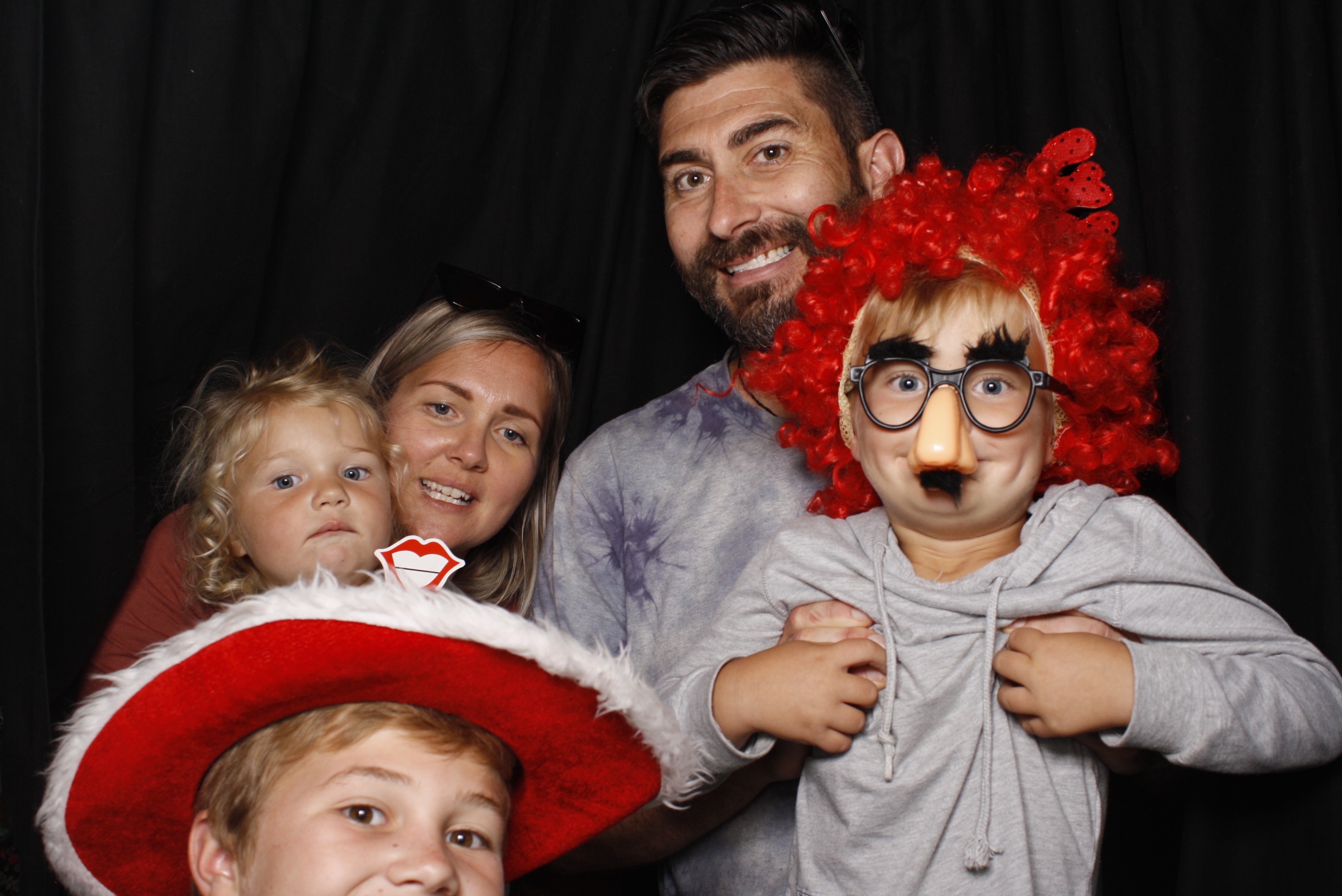 Bunnings - Palmerston North: 17 Dec 2022 | View more photos from the event at wgtngallery.classicphotobooths.co.nz/u/wgtncpbgallery/Bunnings-Palmerston-North-17-Dec-2022