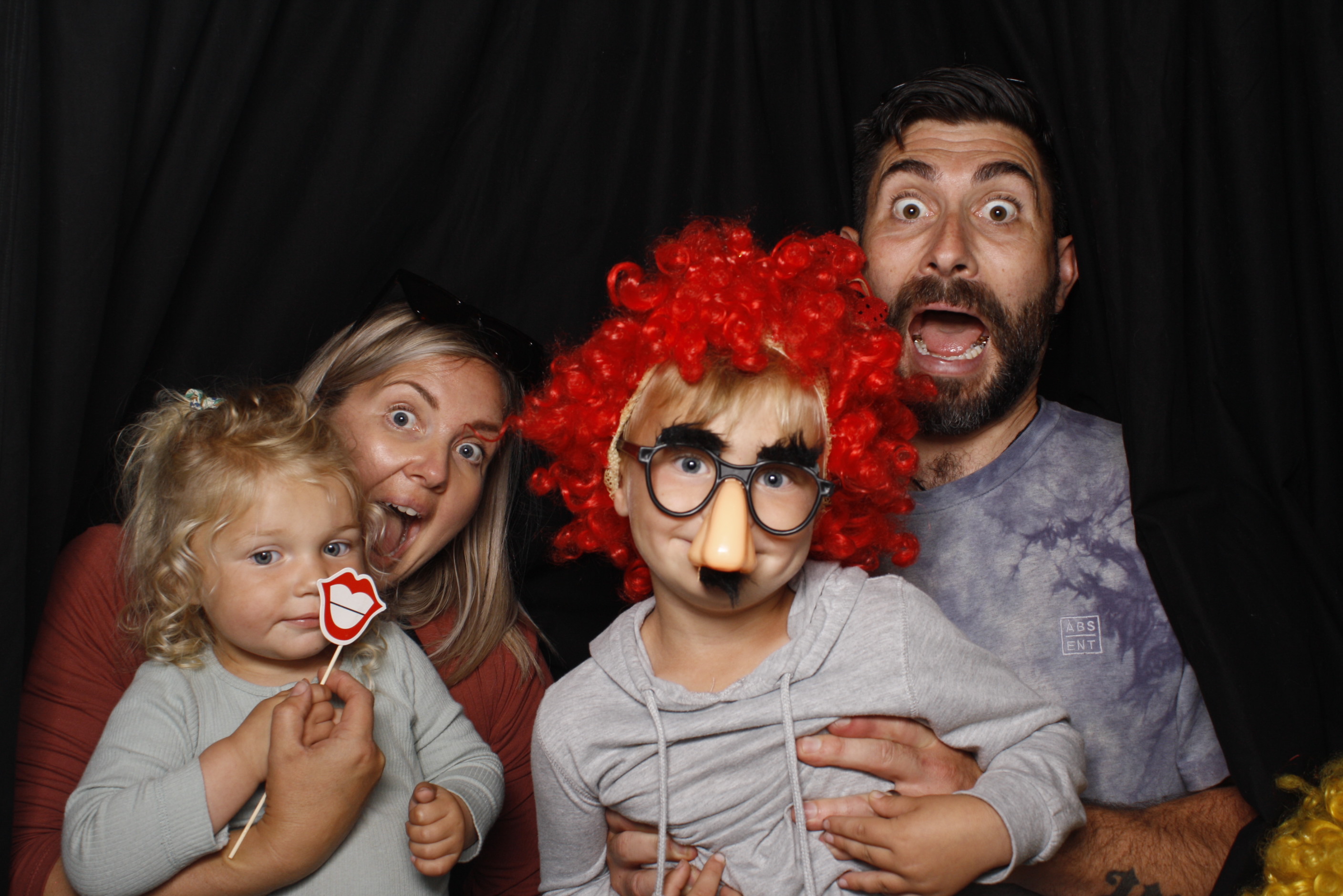 Bunnings - Palmerston North: 17 Dec 2022 | View more photos from the event at wgtngallery.classicphotobooths.co.nz/u/wgtncpbgallery/Bunnings-Palmerston-North-17-Dec-2022