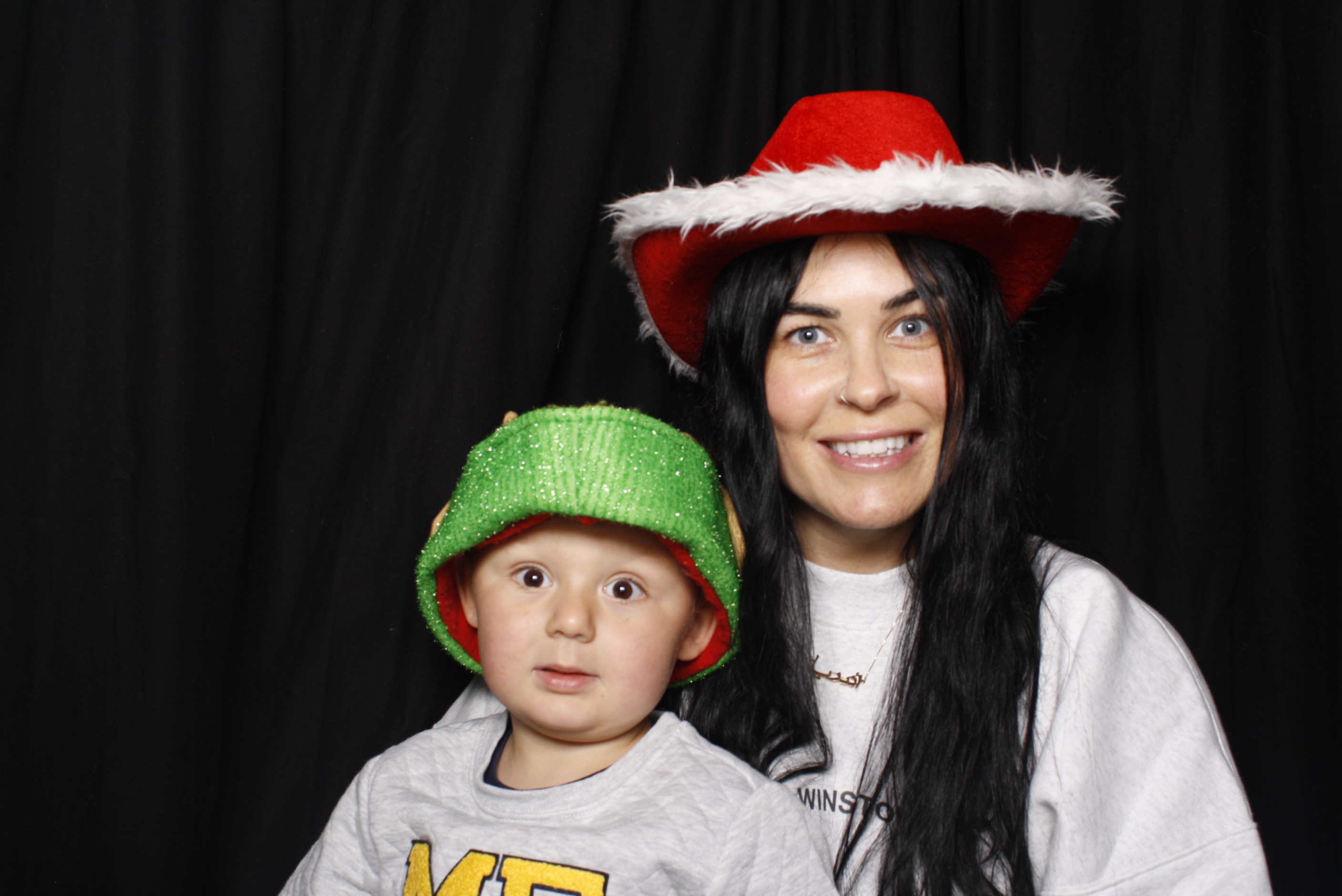 Bunnings - Palmerston North: 17 Dec 2022 | View more photos from the event at wgtngallery.classicphotobooths.co.nz/u/wgtncpbgallery/Bunnings-Palmerston-North-17-Dec-2022