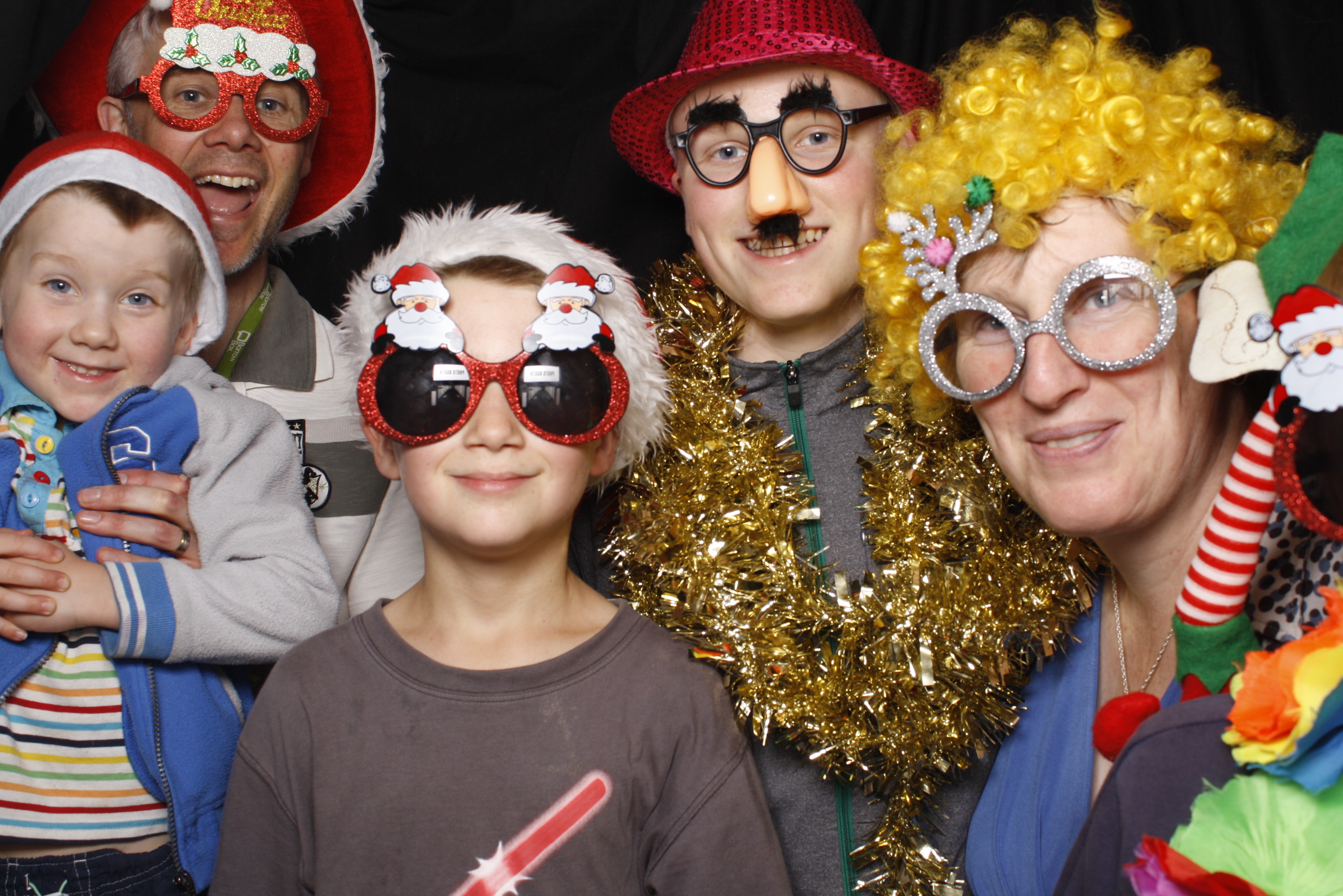 Bunnings - Palmerston North: 17 Dec 2022 | View more photos from the event at wgtngallery.classicphotobooths.co.nz/u/wgtncpbgallery/Bunnings-Palmerston-North-17-Dec-2022