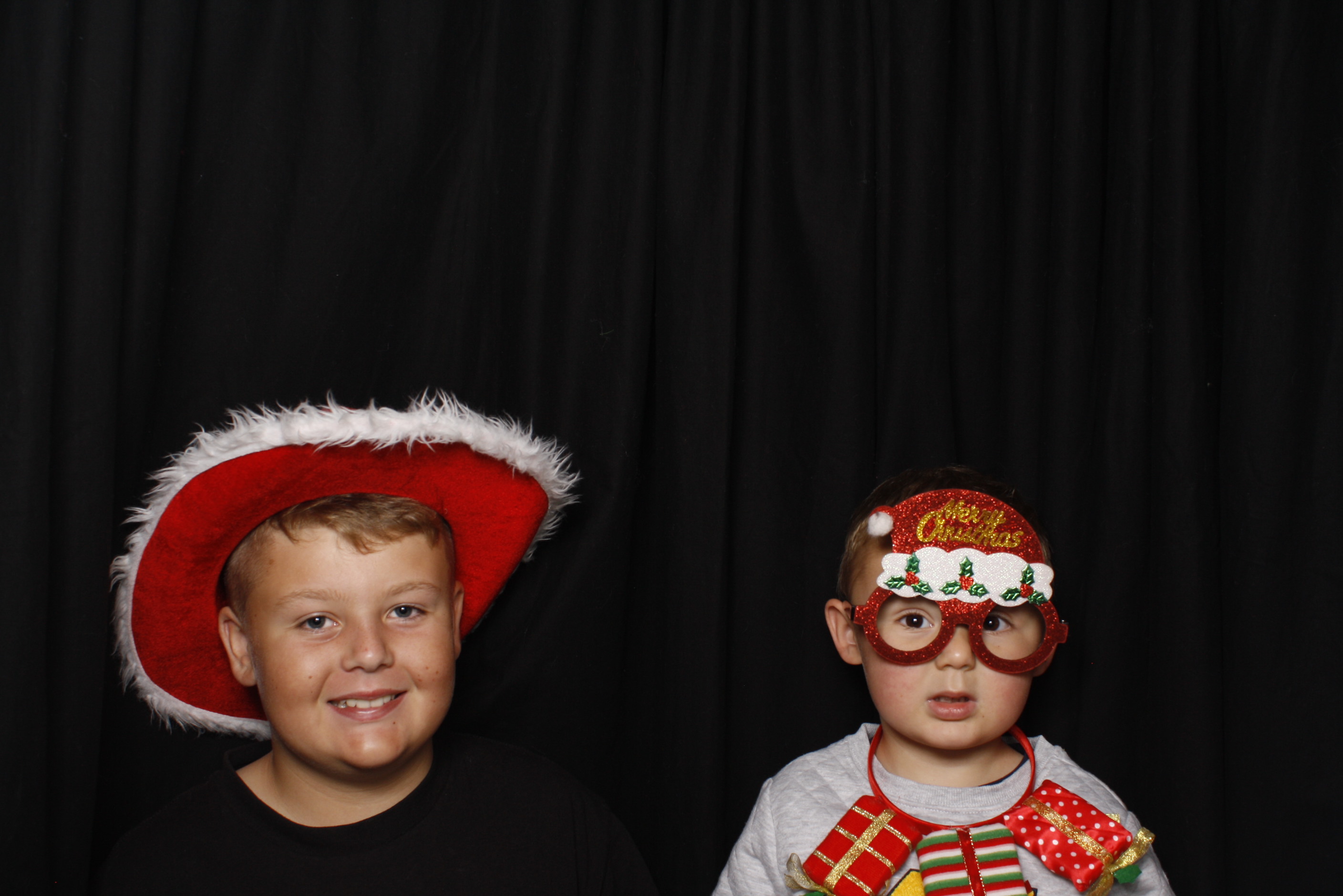 Bunnings - Palmerston North: 17 Dec 2022 | View more photos from the event at wgtngallery.classicphotobooths.co.nz/u/wgtncpbgallery/Bunnings-Palmerston-North-17-Dec-2022