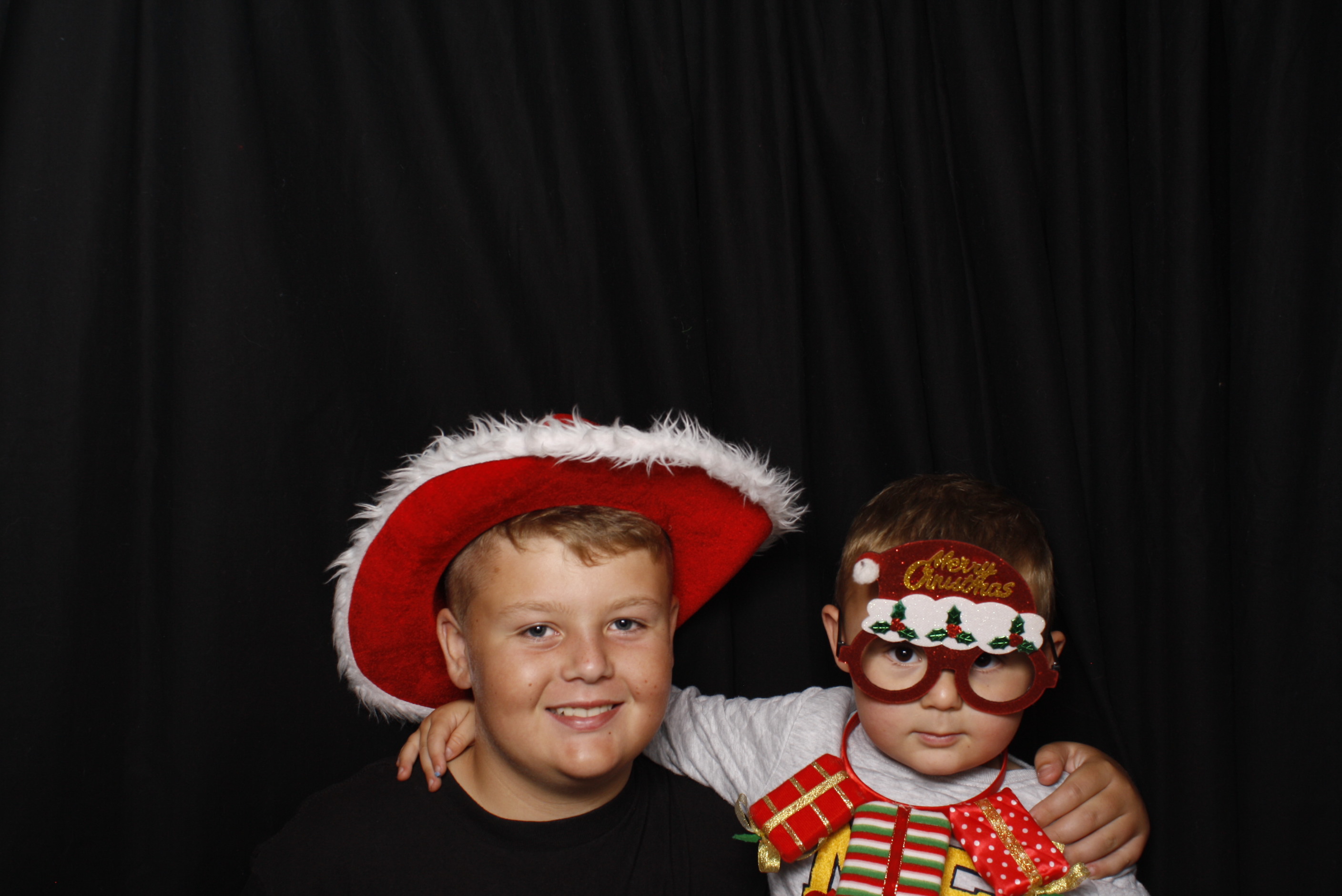 Bunnings - Palmerston North: 17 Dec 2022 | View more photos from the event at wgtngallery.classicphotobooths.co.nz/u/wgtncpbgallery/Bunnings-Palmerston-North-17-Dec-2022