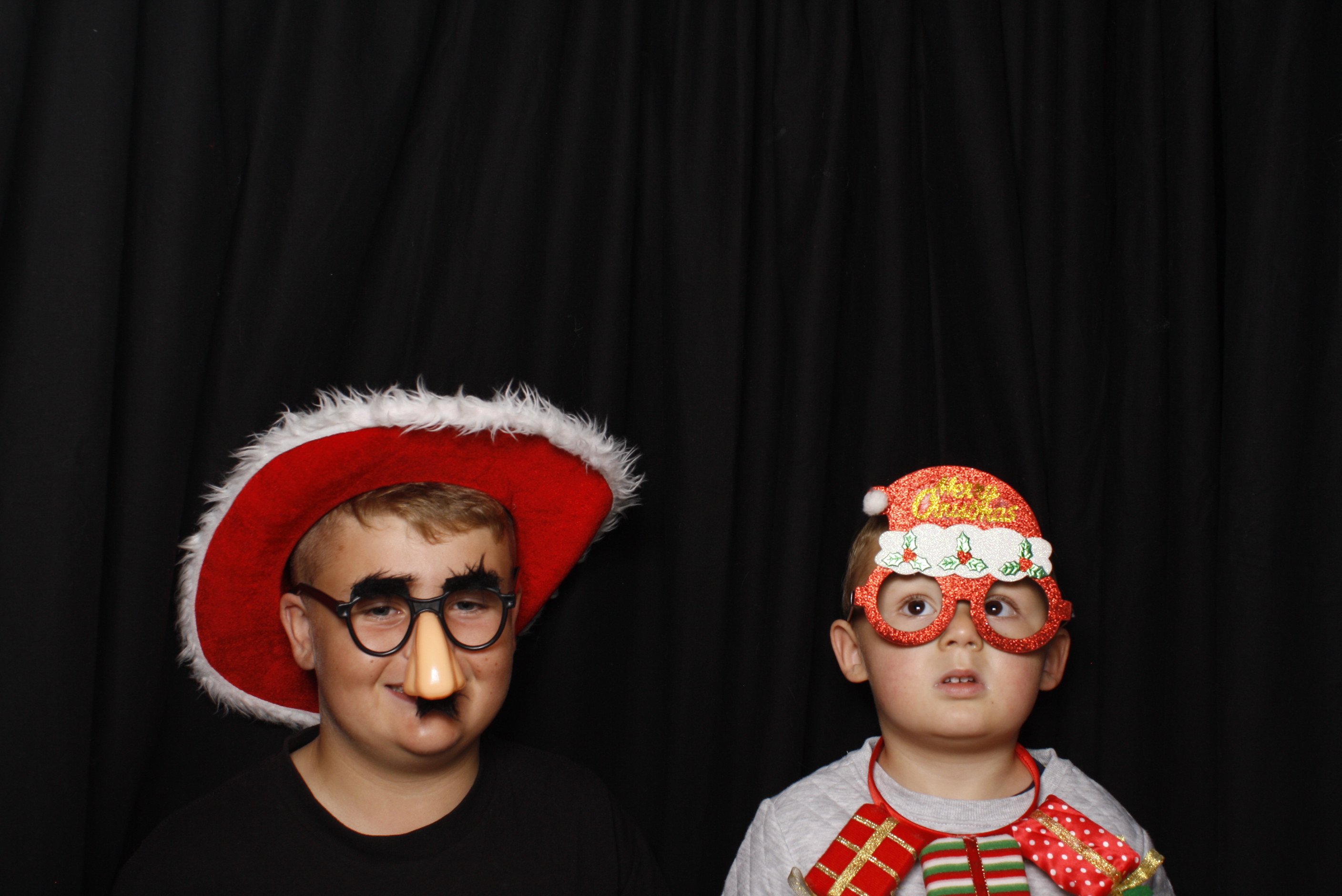 Bunnings - Palmerston North: 17 Dec 2022 | View more photos from the event at wgtngallery.classicphotobooths.co.nz/u/wgtncpbgallery/Bunnings-Palmerston-North-17-Dec-2022