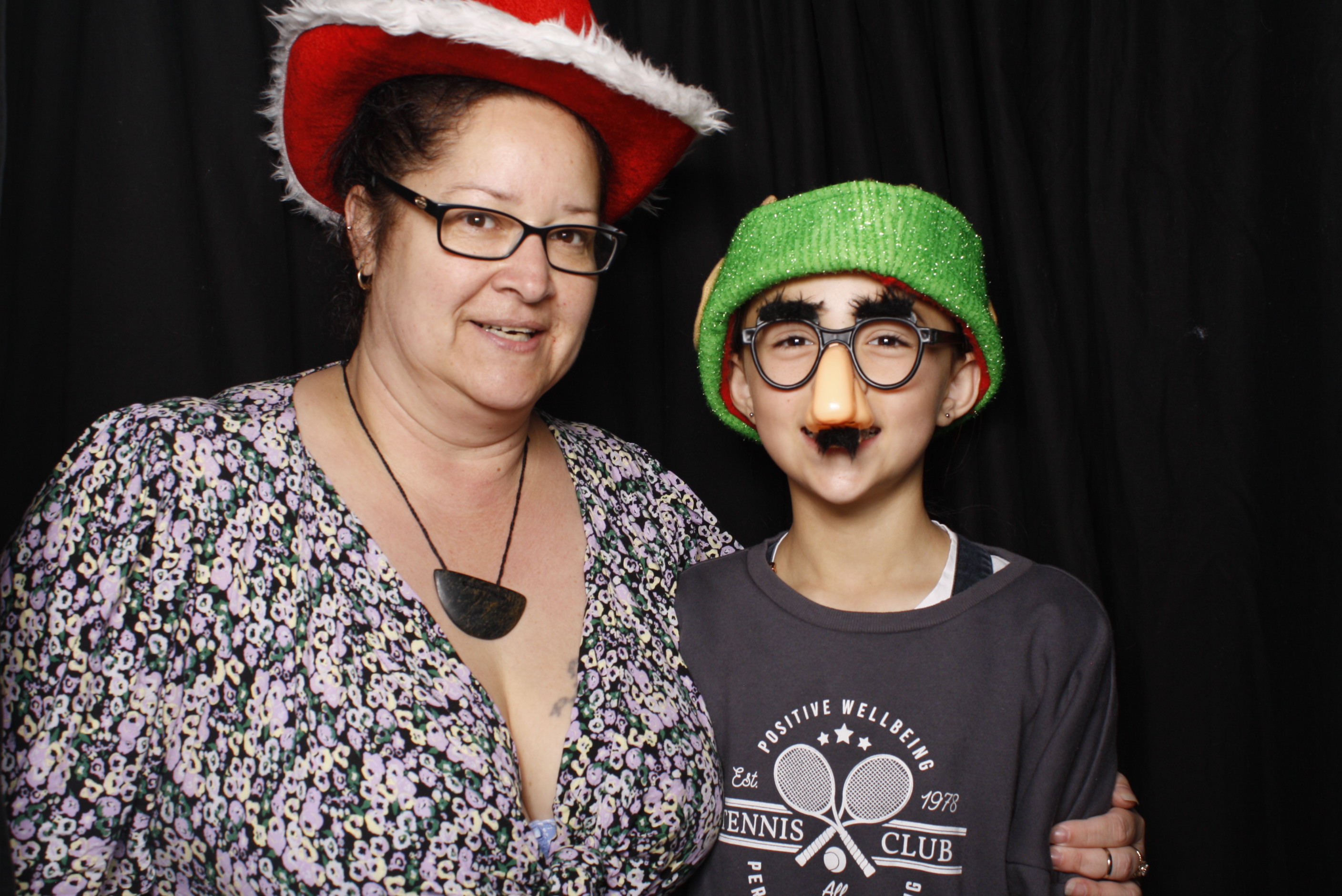 Bunnings - Palmerston North: 17 Dec 2022 | View more photos from the event at wgtngallery.classicphotobooths.co.nz/u/wgtncpbgallery/Bunnings-Palmerston-North-17-Dec-2022