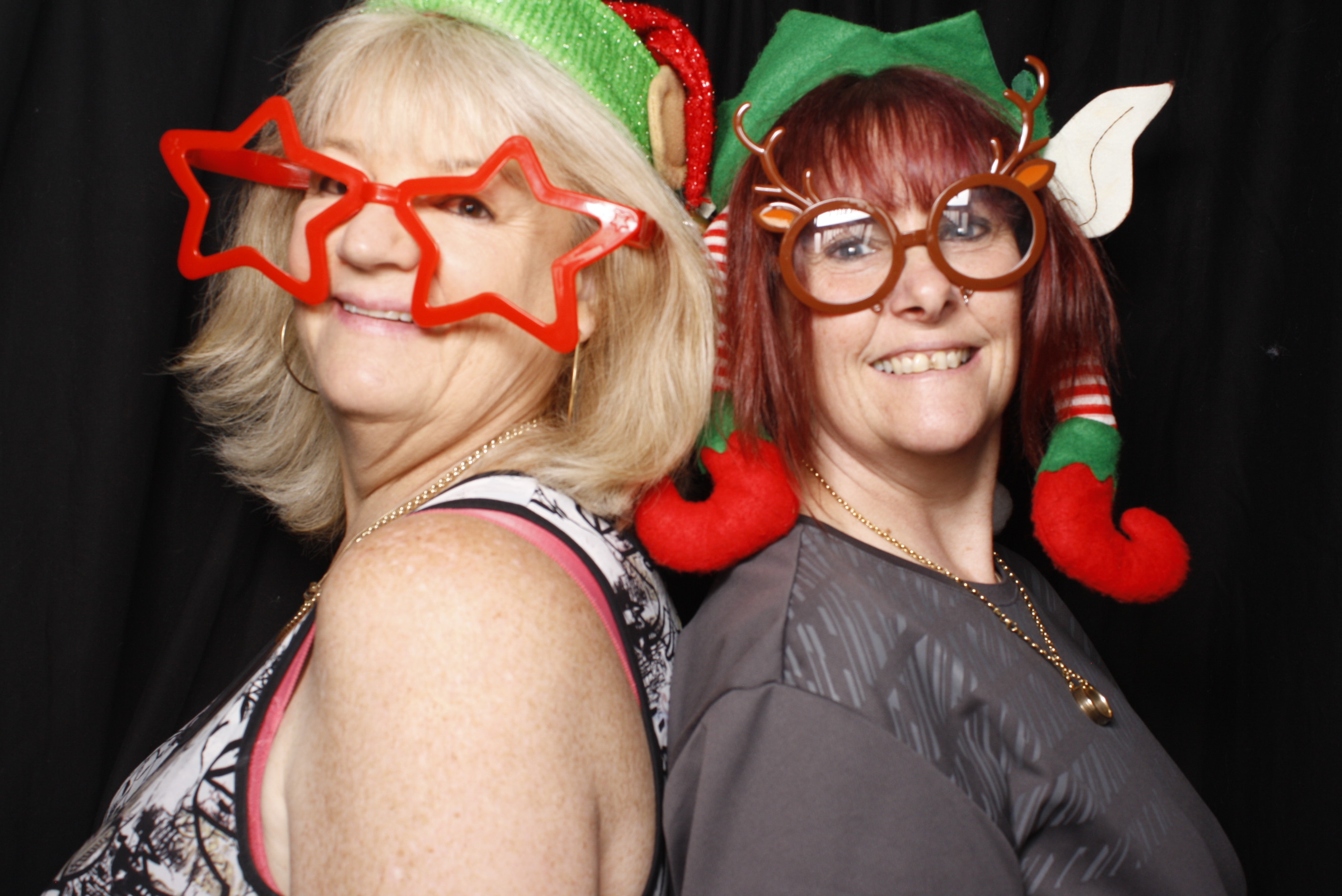 Bunnings - Palmerston North: 17 Dec 2022 | View more photos from the event at wgtngallery.classicphotobooths.co.nz/u/wgtncpbgallery/Bunnings-Palmerston-North-17-Dec-2022