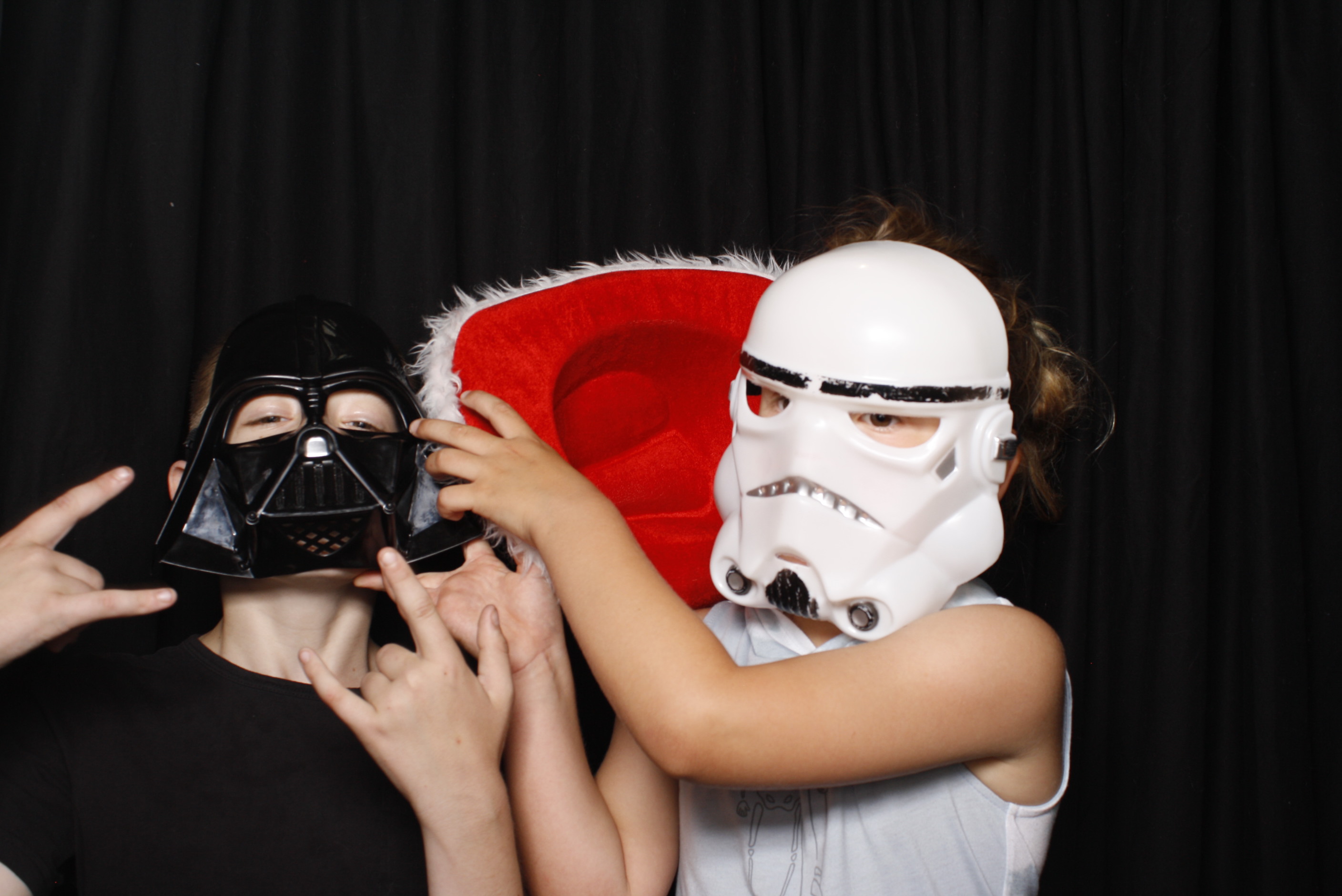 Bunnings - Palmerston North: 17 Dec 2022 | View more photos from the event at wgtngallery.classicphotobooths.co.nz/u/wgtncpbgallery/Bunnings-Palmerston-North-17-Dec-2022