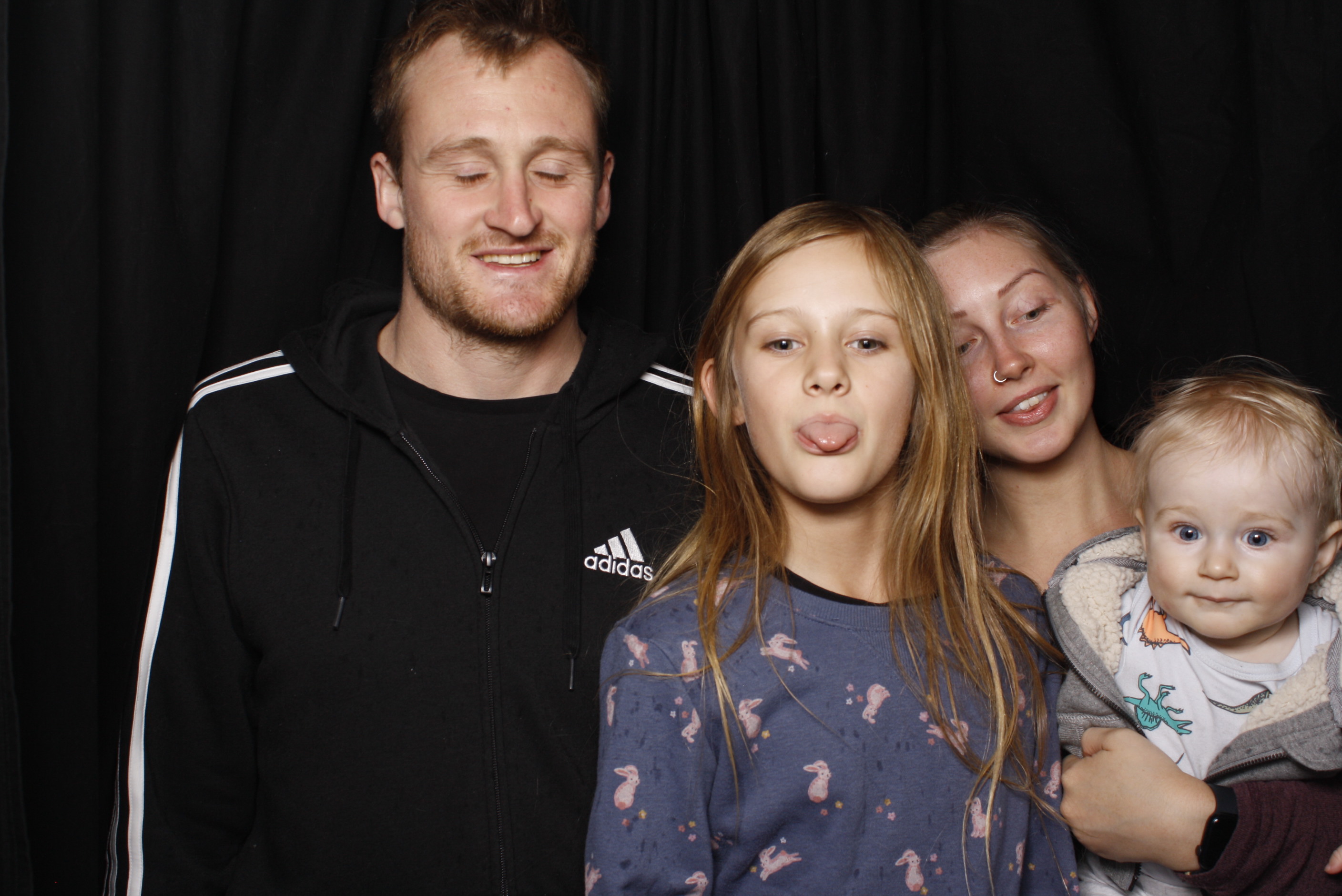 Bunnings - Palmerston North: 17 Dec 2022 | View more photos from the event at wgtngallery.classicphotobooths.co.nz/u/wgtncpbgallery/Bunnings-Palmerston-North-17-Dec-2022