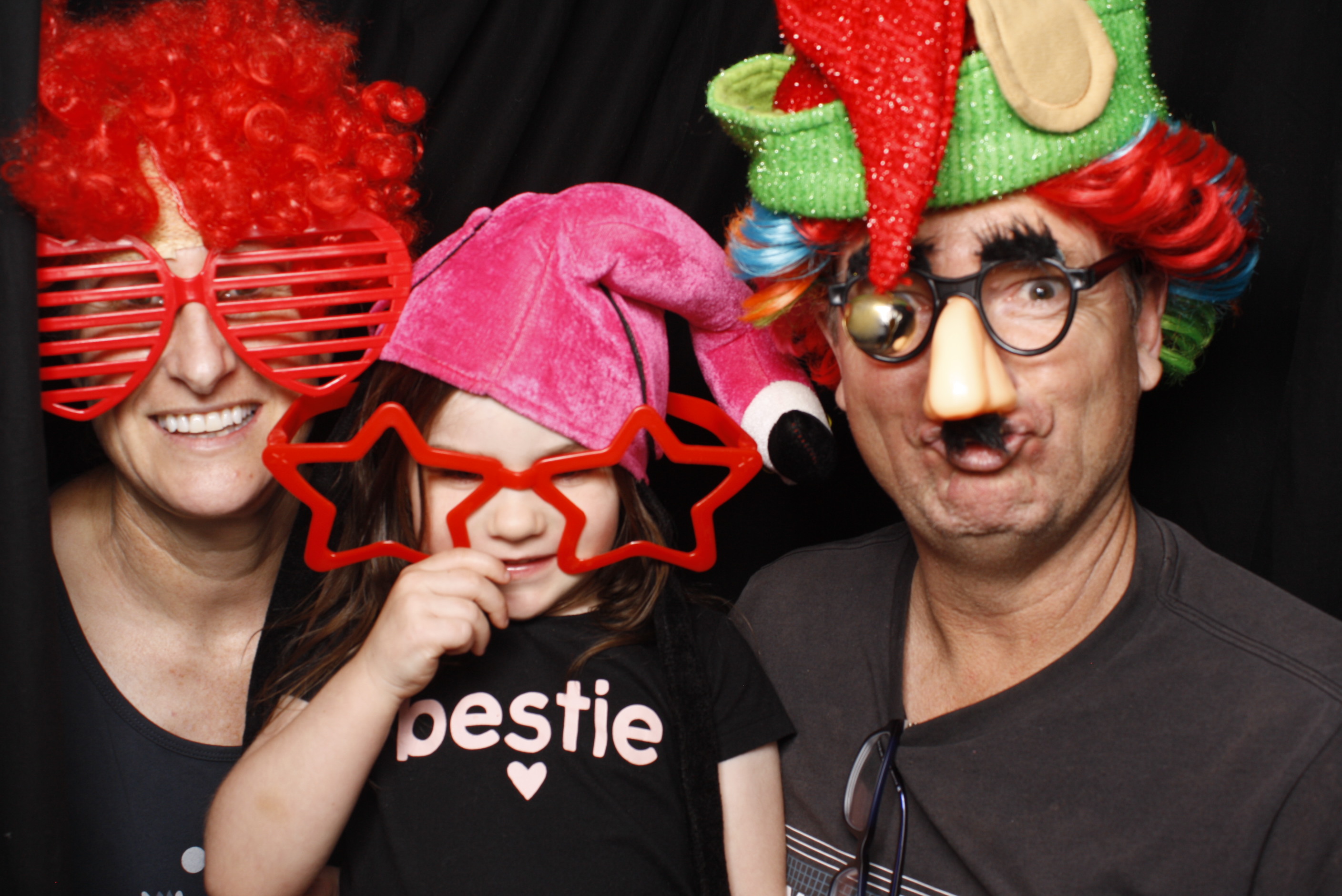 Bunnings - Palmerston North: 17 Dec 2022 | View more photos from the event at wgtngallery.classicphotobooths.co.nz/u/wgtncpbgallery/Bunnings-Palmerston-North-17-Dec-2022