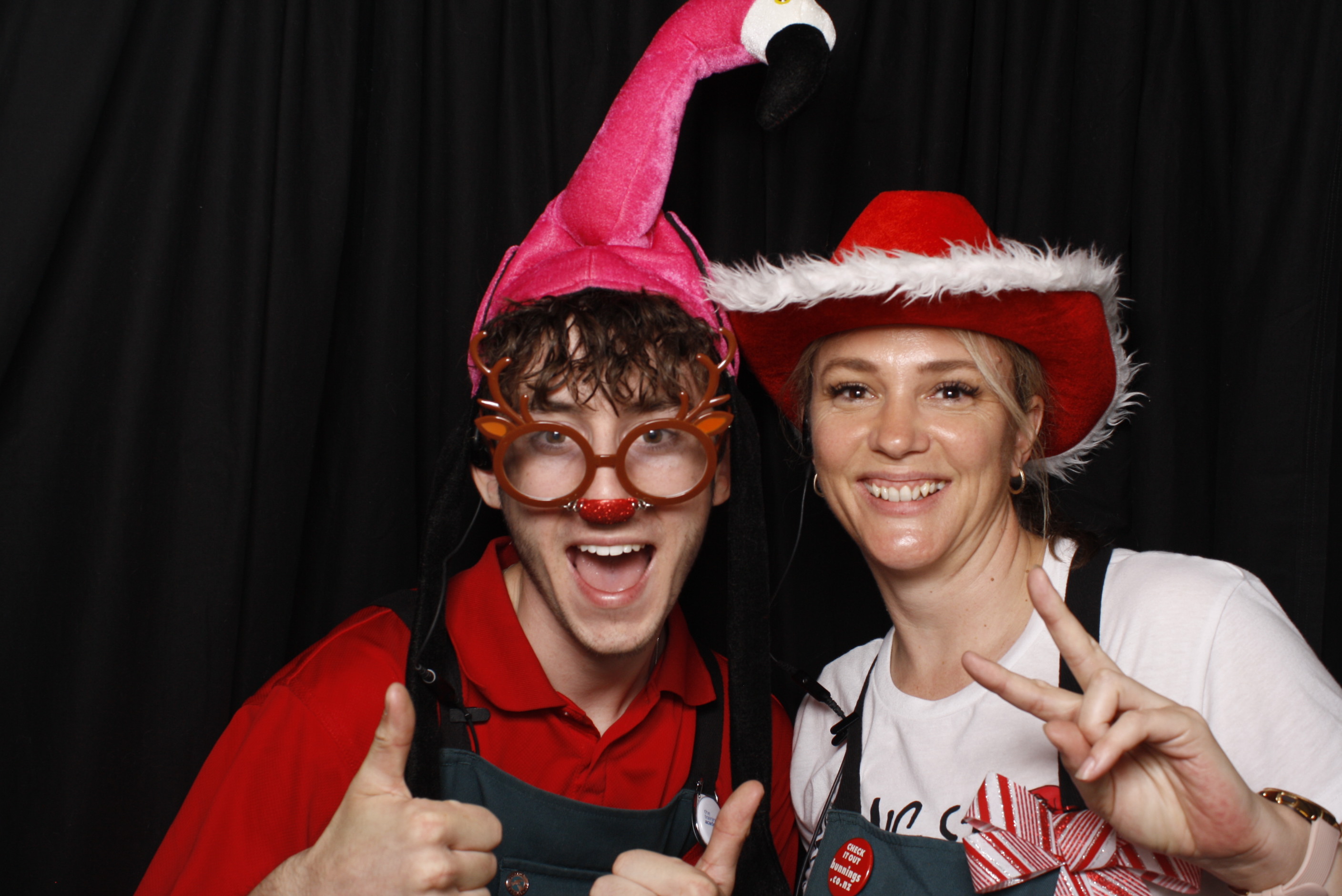 Bunnings - Palmerston North: 17 Dec 2022 | View more photos from the event at wgtngallery.classicphotobooths.co.nz/u/wgtncpbgallery/Bunnings-Palmerston-North-17-Dec-2022