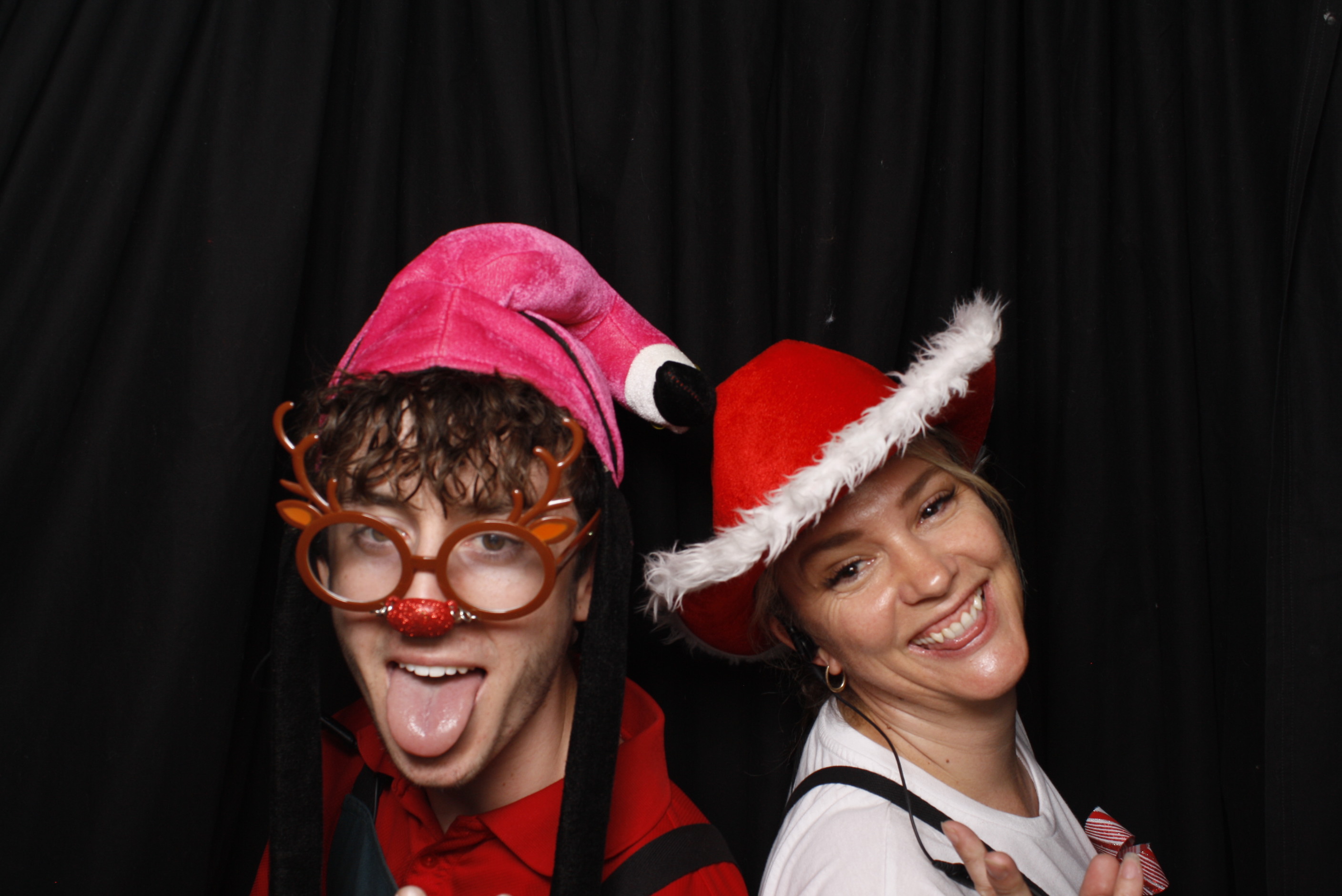 Bunnings - Palmerston North: 17 Dec 2022 | View more photos from the event at wgtngallery.classicphotobooths.co.nz/u/wgtncpbgallery/Bunnings-Palmerston-North-17-Dec-2022