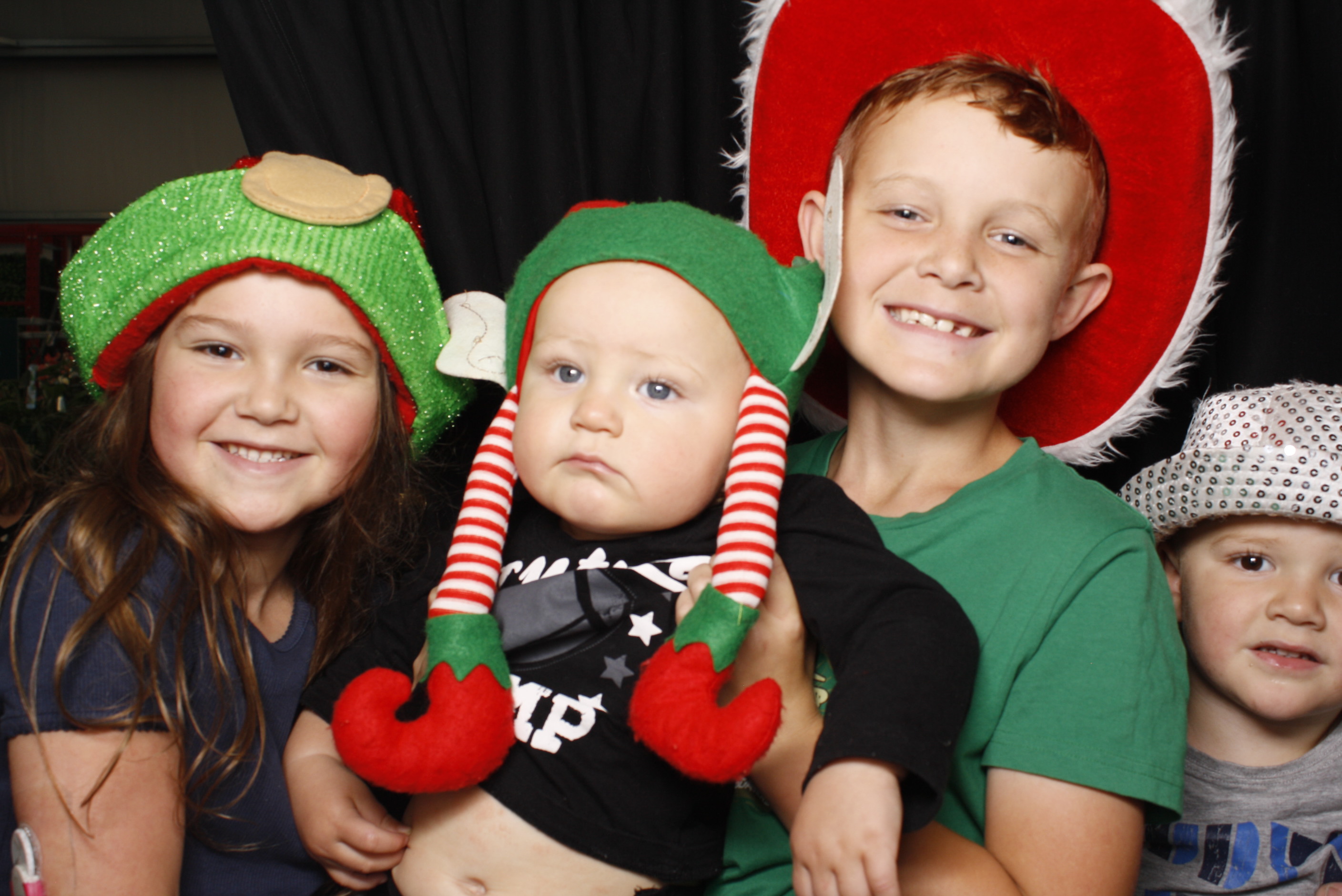 Bunnings - Palmerston North: 17 Dec 2022 | View more photos from the event at wgtngallery.classicphotobooths.co.nz/u/wgtncpbgallery/Bunnings-Palmerston-North-17-Dec-2022