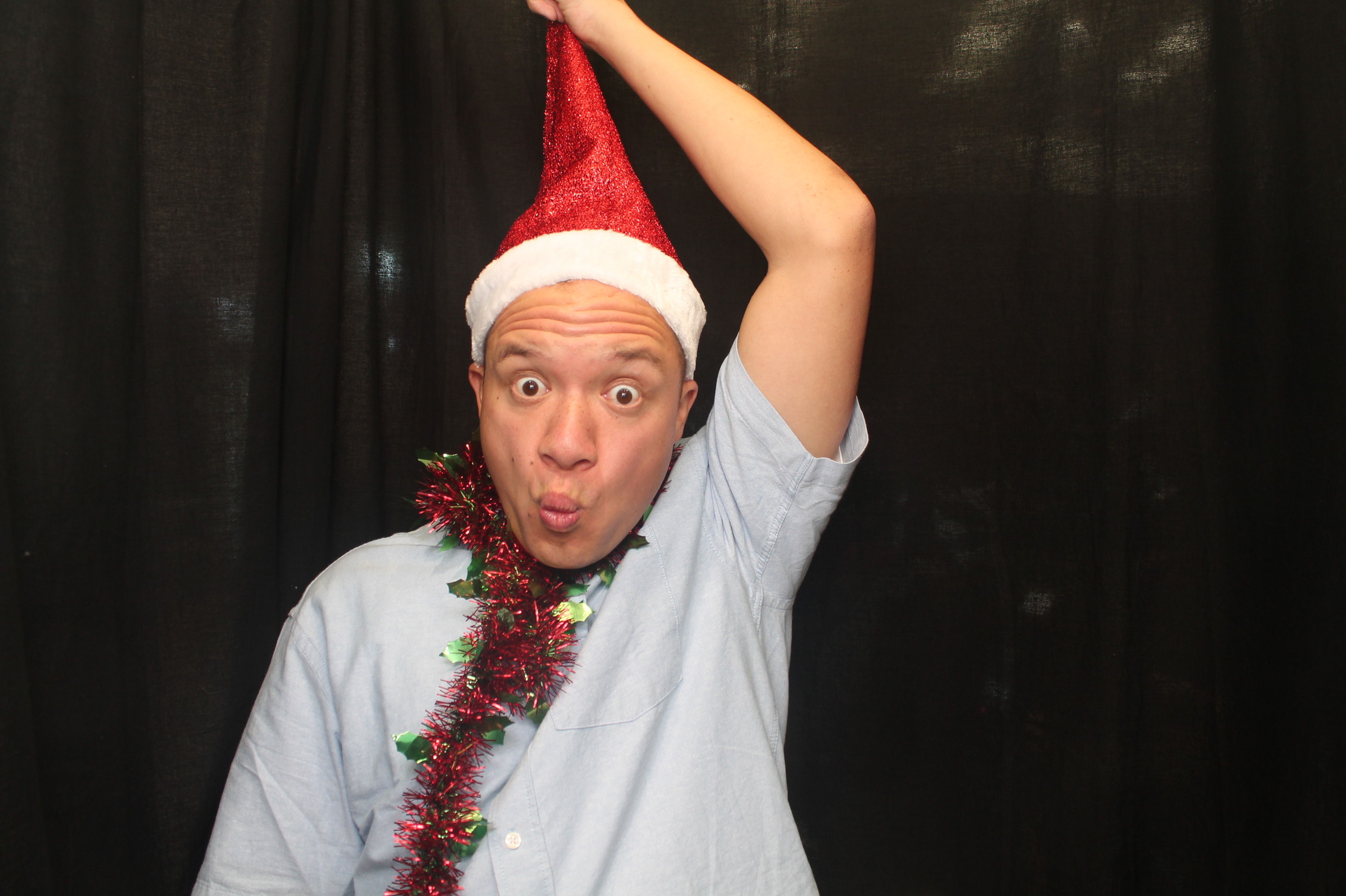 Bunnings - Porirua: 18 Dec 2022 | View more photos from the event at wgtngallery.classicphotobooths.co.nz/u/wgtncpbgallery/Bunnings-Porirua-18-Dec-2022