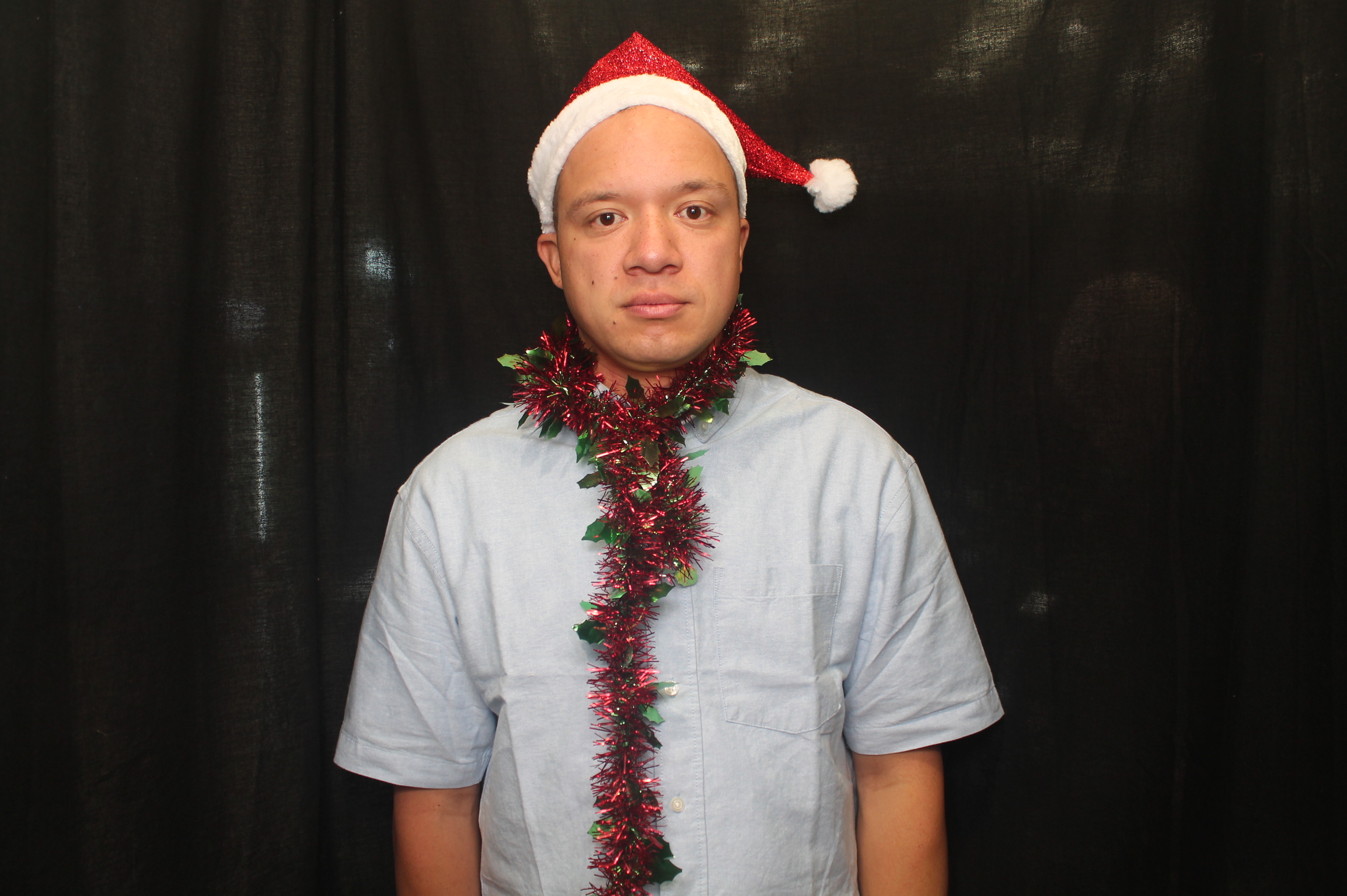 Bunnings - Porirua: 18 Dec 2022 | View more photos from the event at wgtngallery.classicphotobooths.co.nz/u/wgtncpbgallery/Bunnings-Porirua-18-Dec-2022