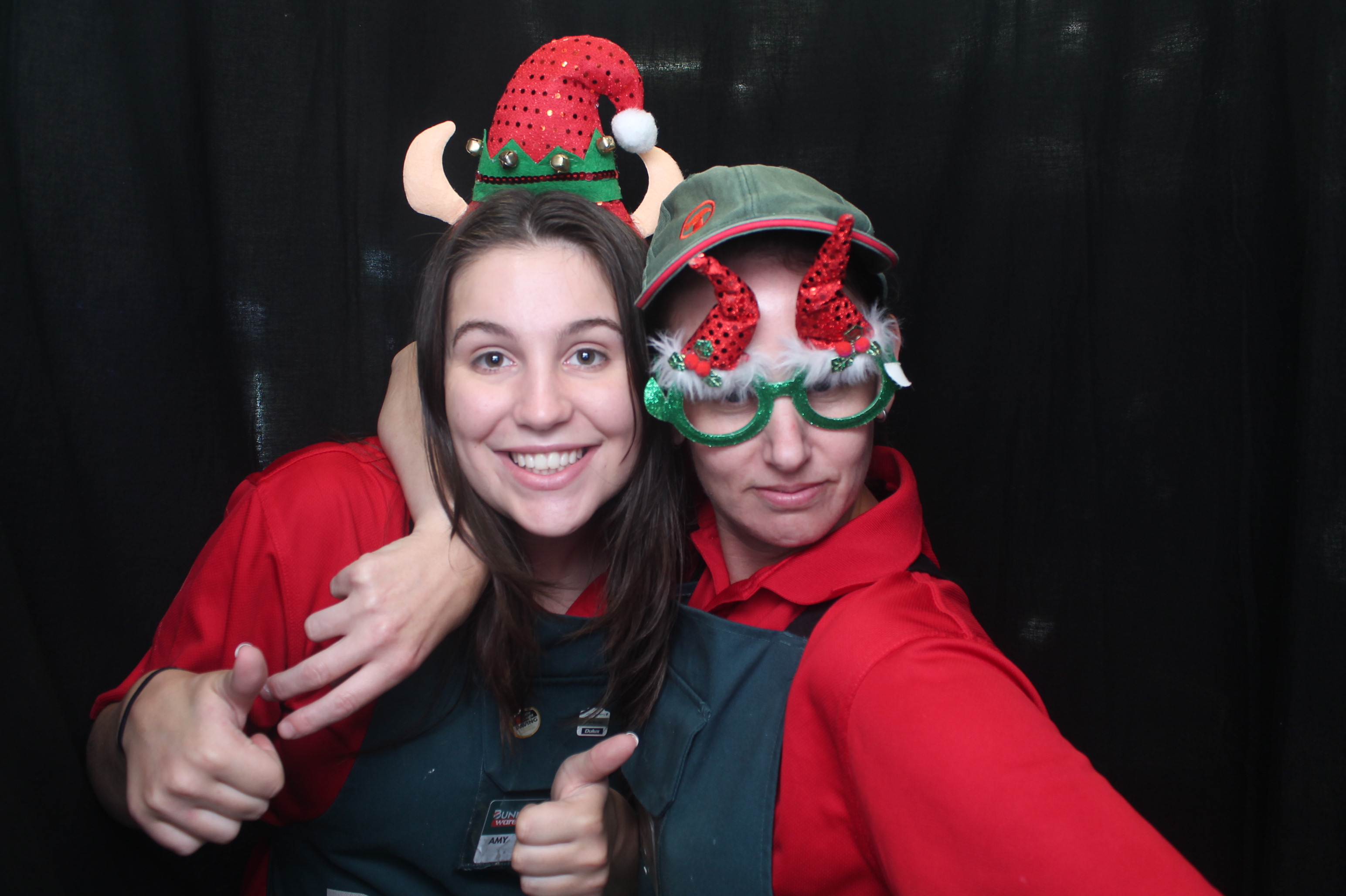 Bunnings - Porirua: 18 Dec 2022 | View more photos from the event at wgtngallery.classicphotobooths.co.nz/u/wgtncpbgallery/Bunnings-Porirua-18-Dec-2022
