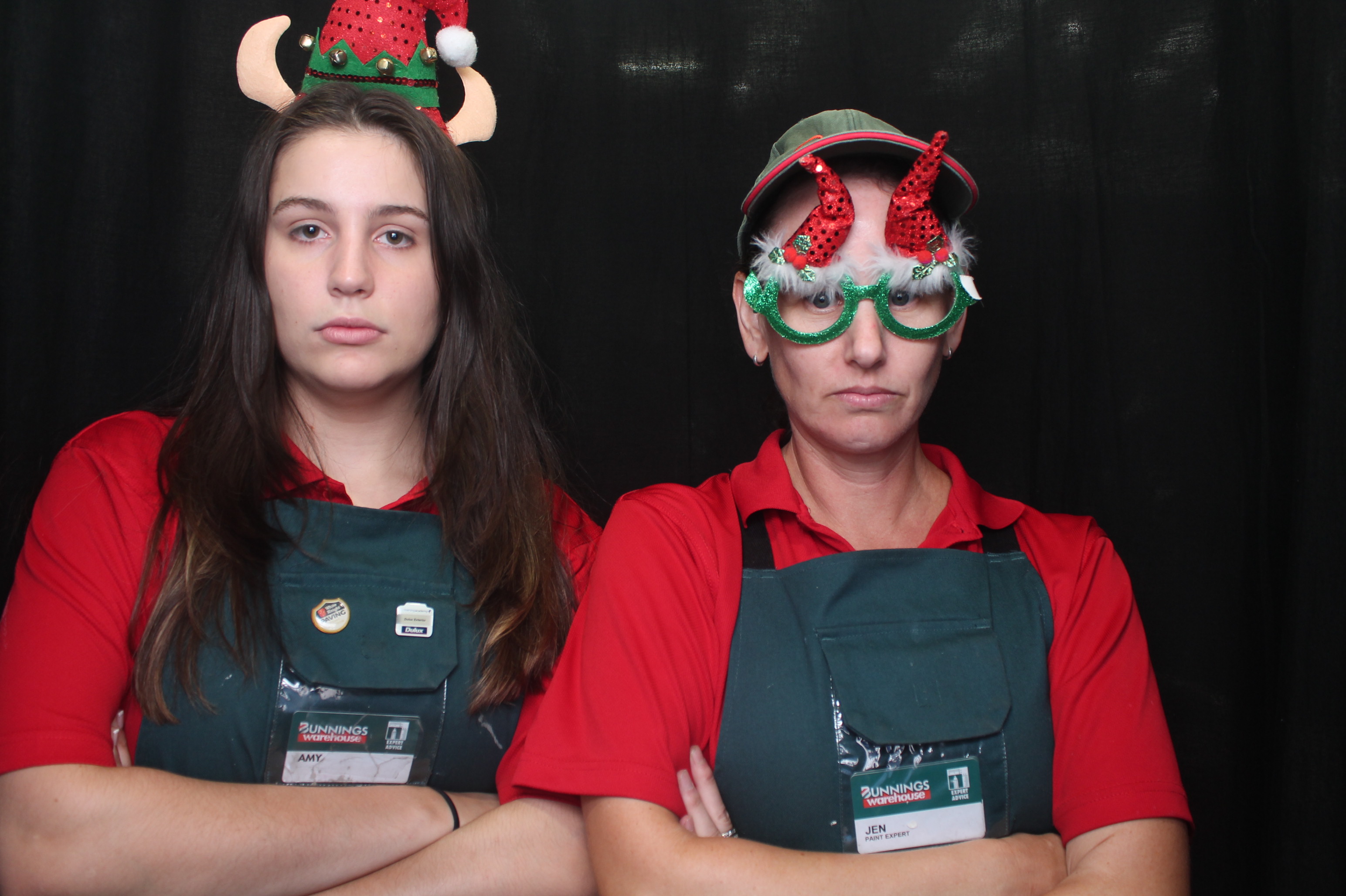 Bunnings - Porirua: 18 Dec 2022 | View more photos from the event at wgtngallery.classicphotobooths.co.nz/u/wgtncpbgallery/Bunnings-Porirua-18-Dec-2022