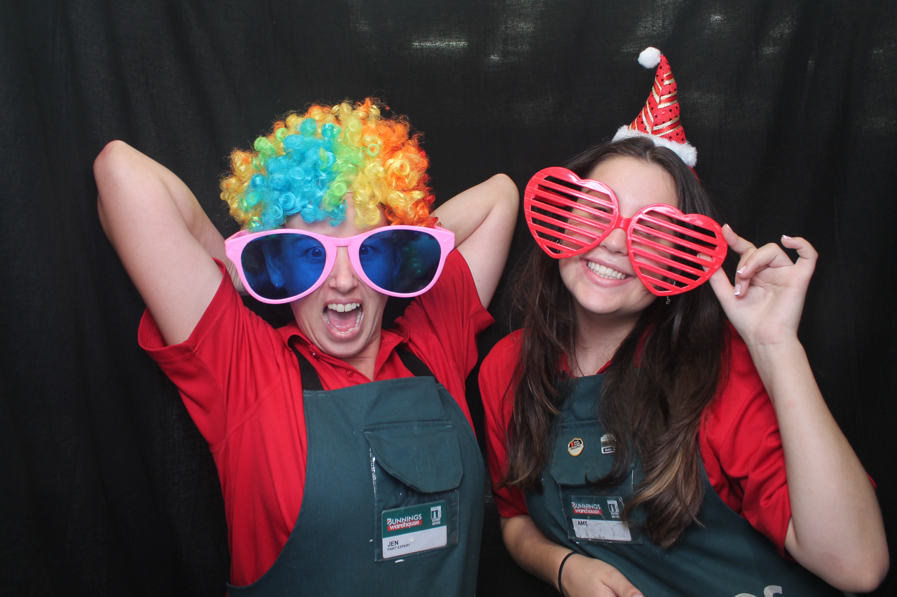 Bunnings - Porirua: 18 Dec 2022 | View more photos from the event at wgtngallery.classicphotobooths.co.nz/u/wgtncpbgallery/Bunnings-Porirua-18-Dec-2022