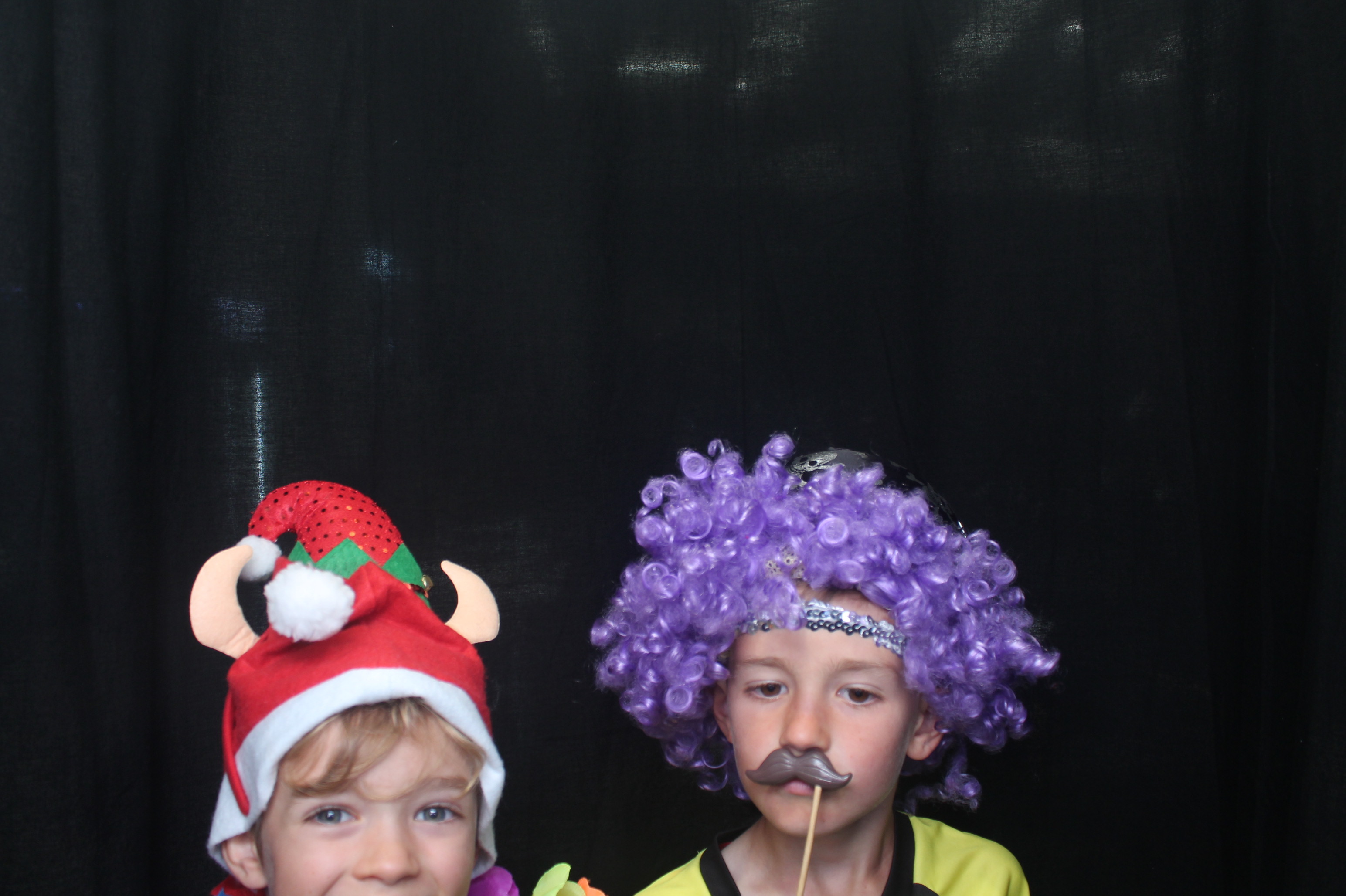 Bunnings - Porirua: 18 Dec 2022 | View more photos from the event at wgtngallery.classicphotobooths.co.nz/u/wgtncpbgallery/Bunnings-Porirua-18-Dec-2022