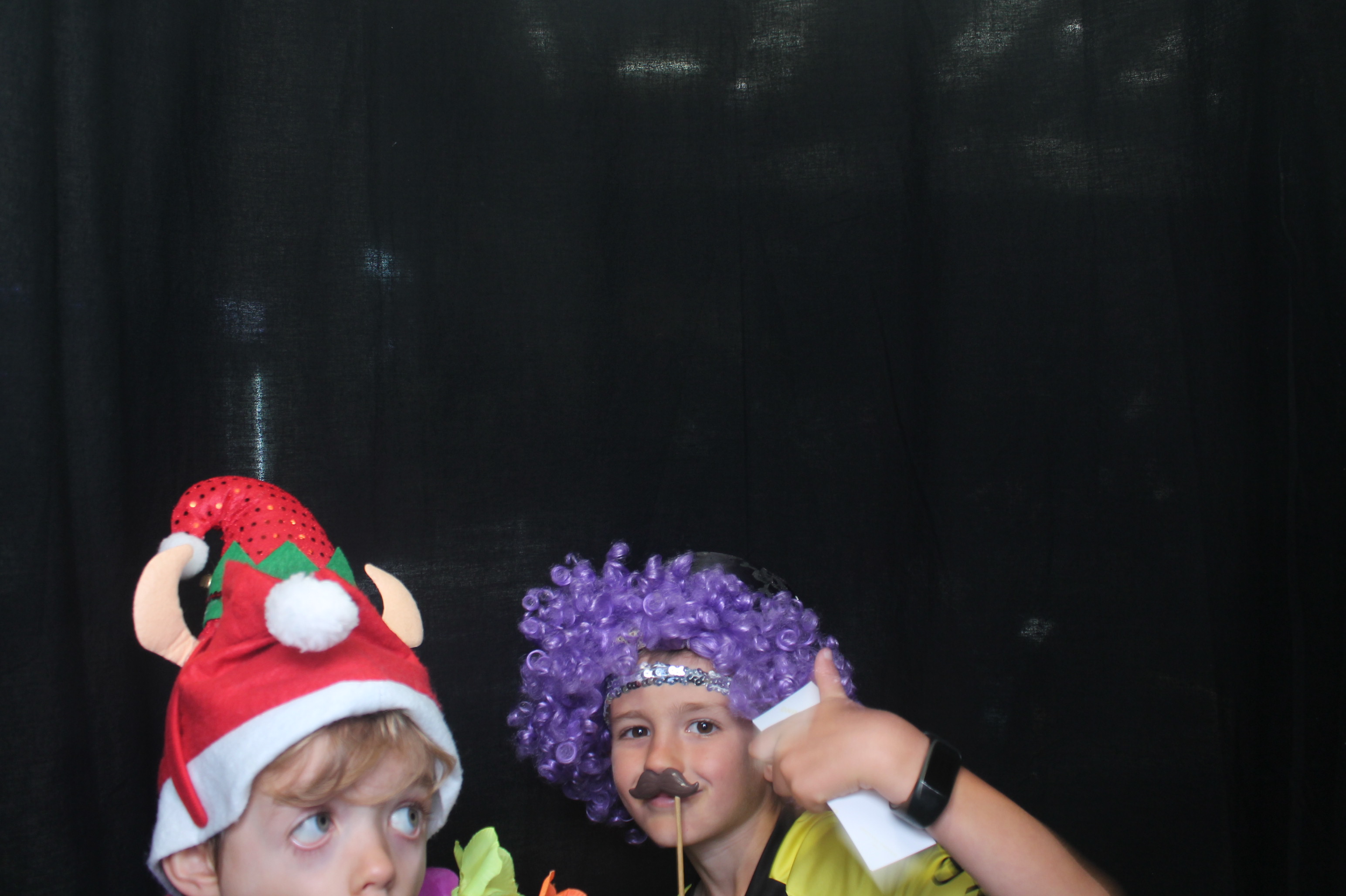 Bunnings - Porirua: 18 Dec 2022 | View more photos from the event at wgtngallery.classicphotobooths.co.nz/u/wgtncpbgallery/Bunnings-Porirua-18-Dec-2022