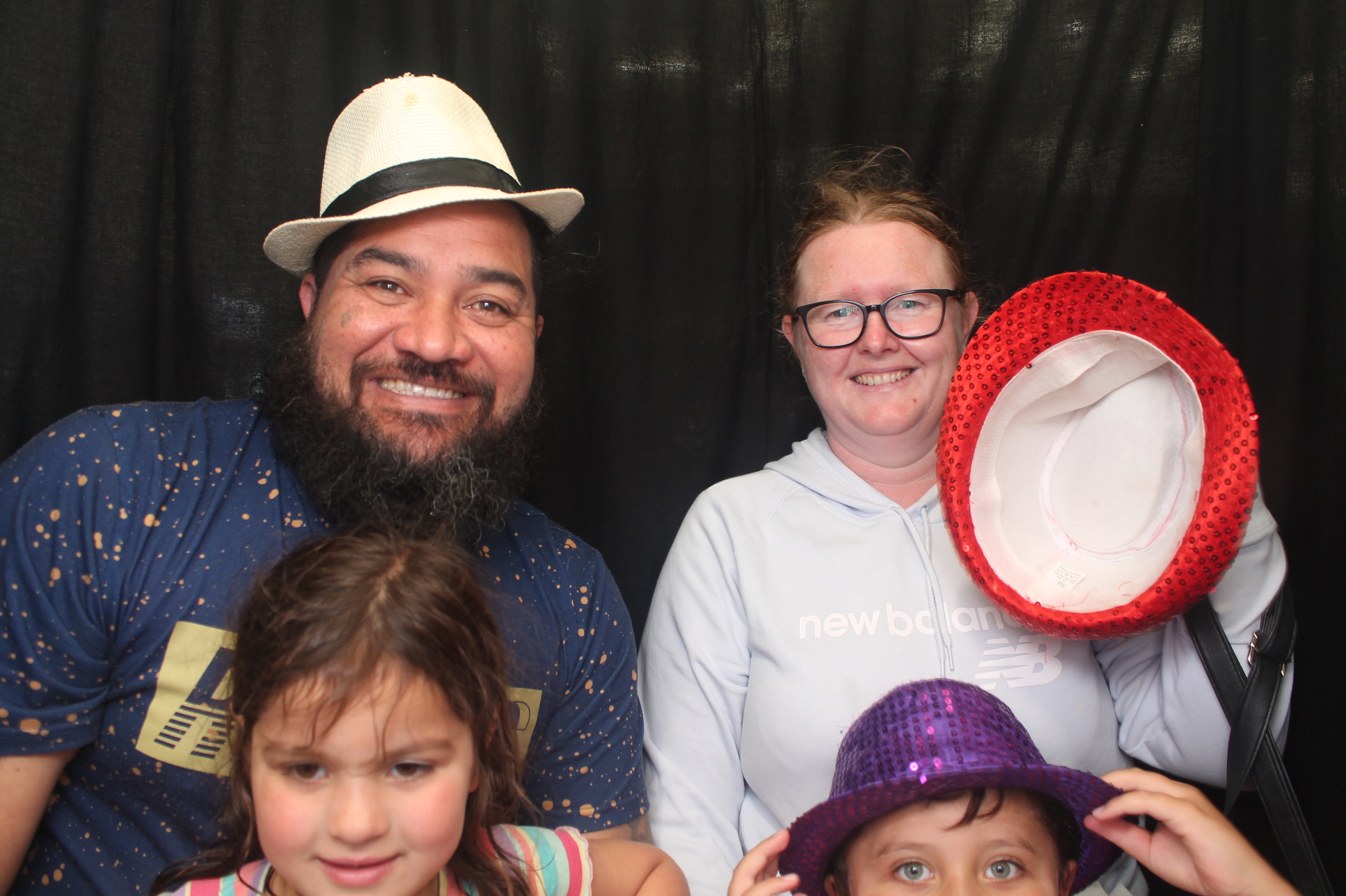 Bunnings - Porirua: 18 Dec 2022 | View more photos from the event at wgtngallery.classicphotobooths.co.nz/u/wgtncpbgallery/Bunnings-Porirua-18-Dec-2022