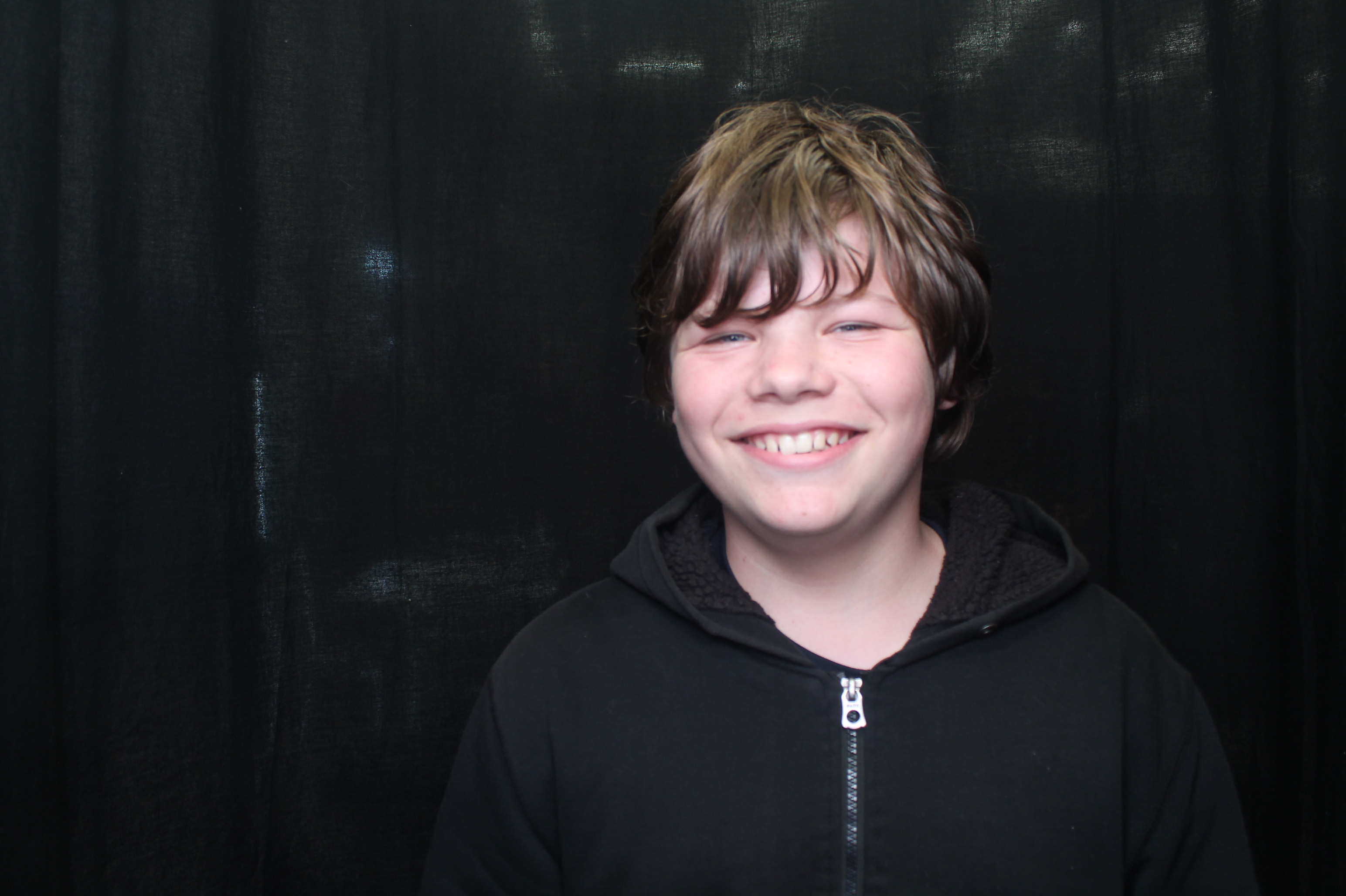 Bunnings - Porirua: 18 Dec 2022 | View more photos from the event at wgtngallery.classicphotobooths.co.nz/u/wgtncpbgallery/Bunnings-Porirua-18-Dec-2022