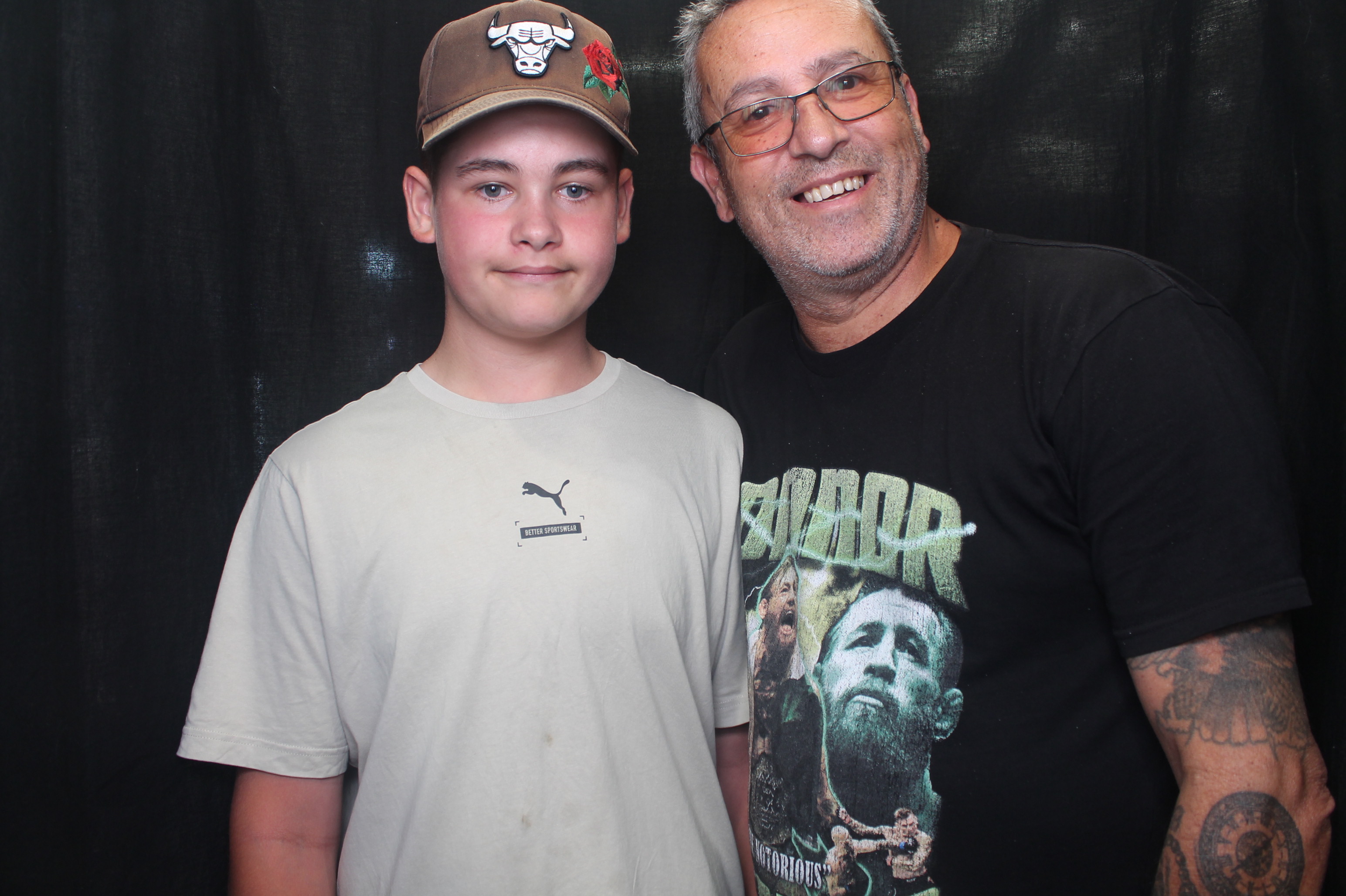 Bunnings - Porirua: 18 Dec 2022 | View more photos from the event at wgtngallery.classicphotobooths.co.nz/u/wgtncpbgallery/Bunnings-Porirua-18-Dec-2022