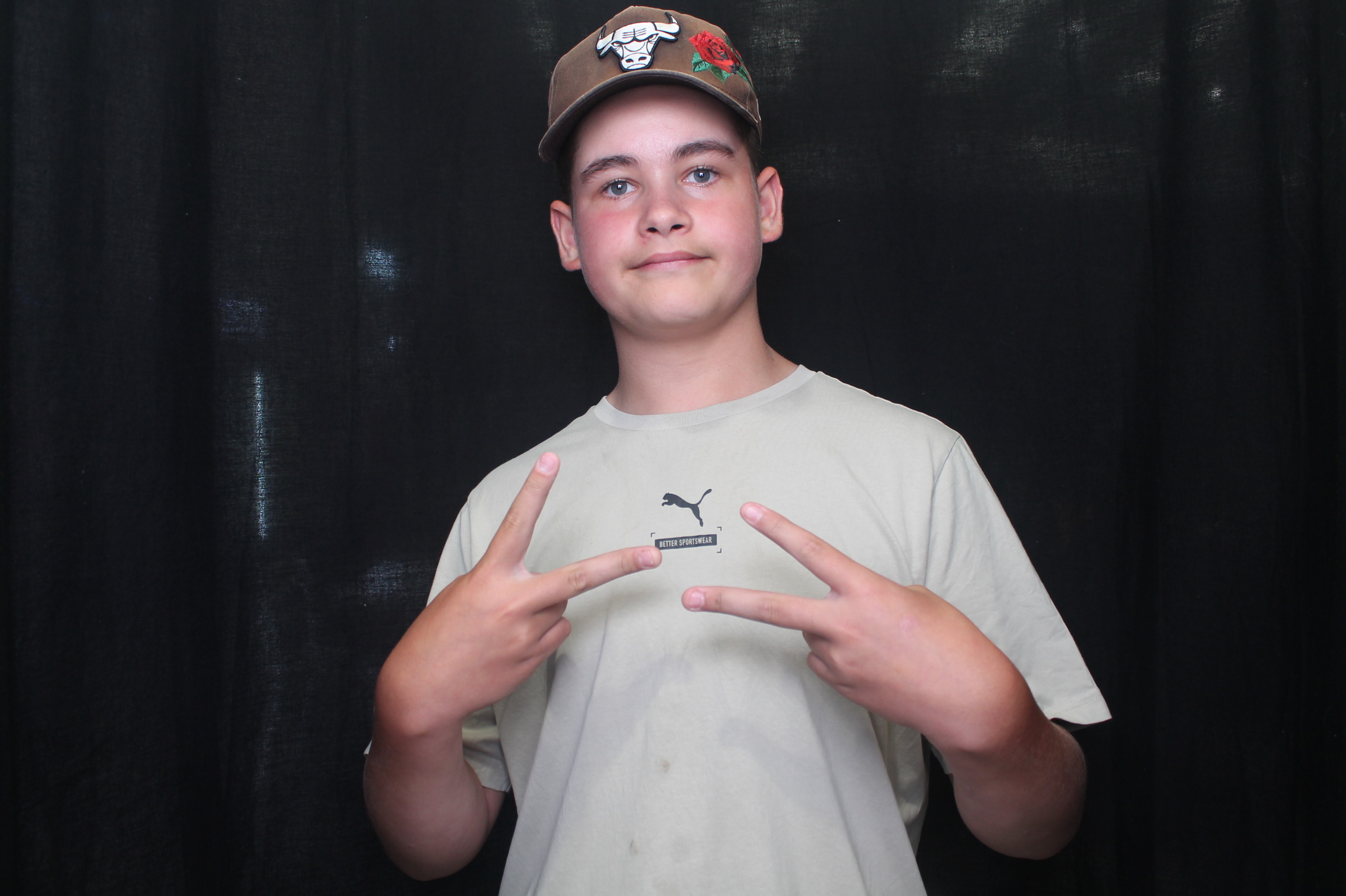 Bunnings - Porirua: 18 Dec 2022 | View more photos from the event at wgtngallery.classicphotobooths.co.nz/u/wgtncpbgallery/Bunnings-Porirua-18-Dec-2022